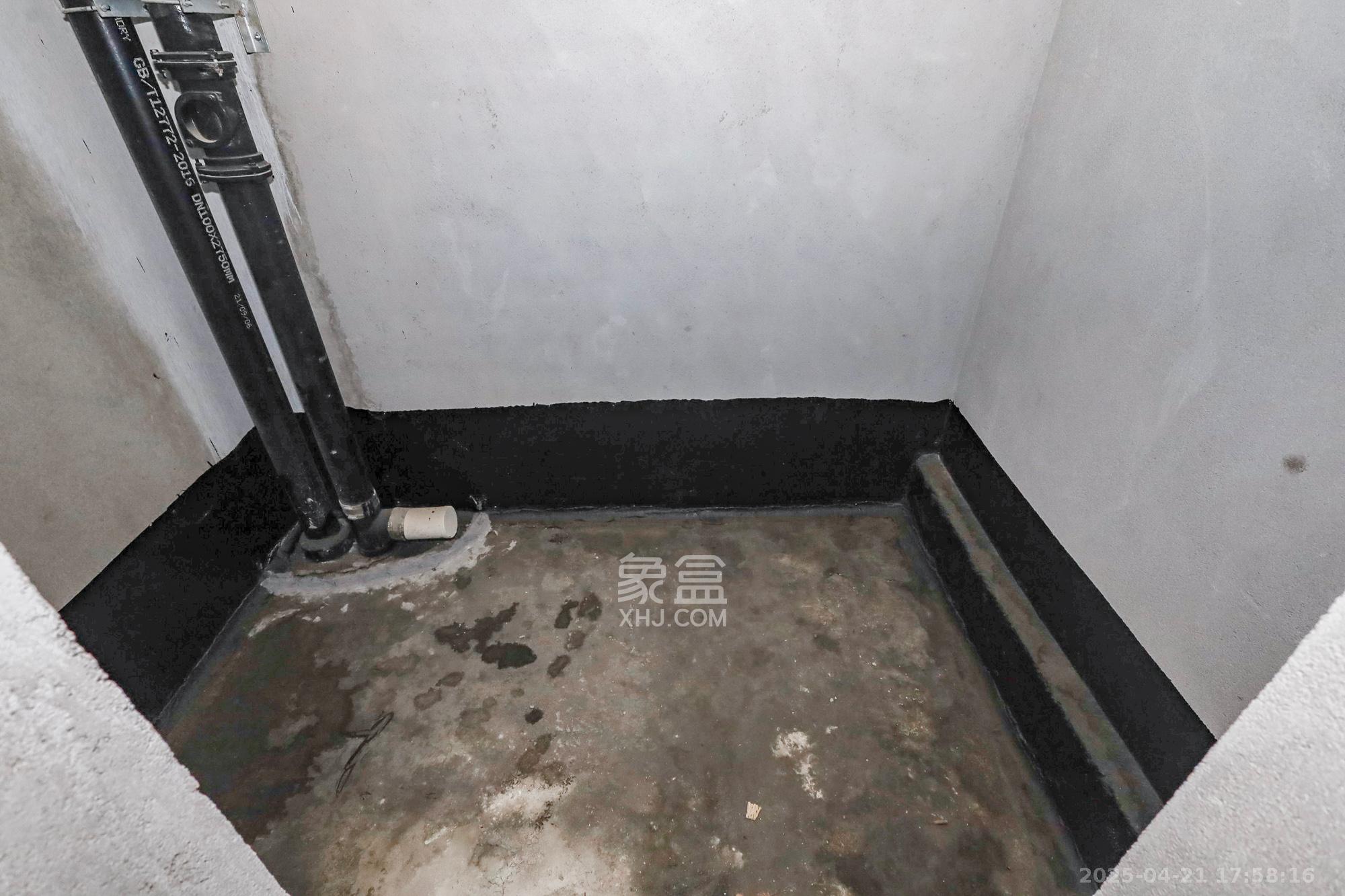 正荣滨江紫阙台  4室2厅3卫   228.00万卫生间