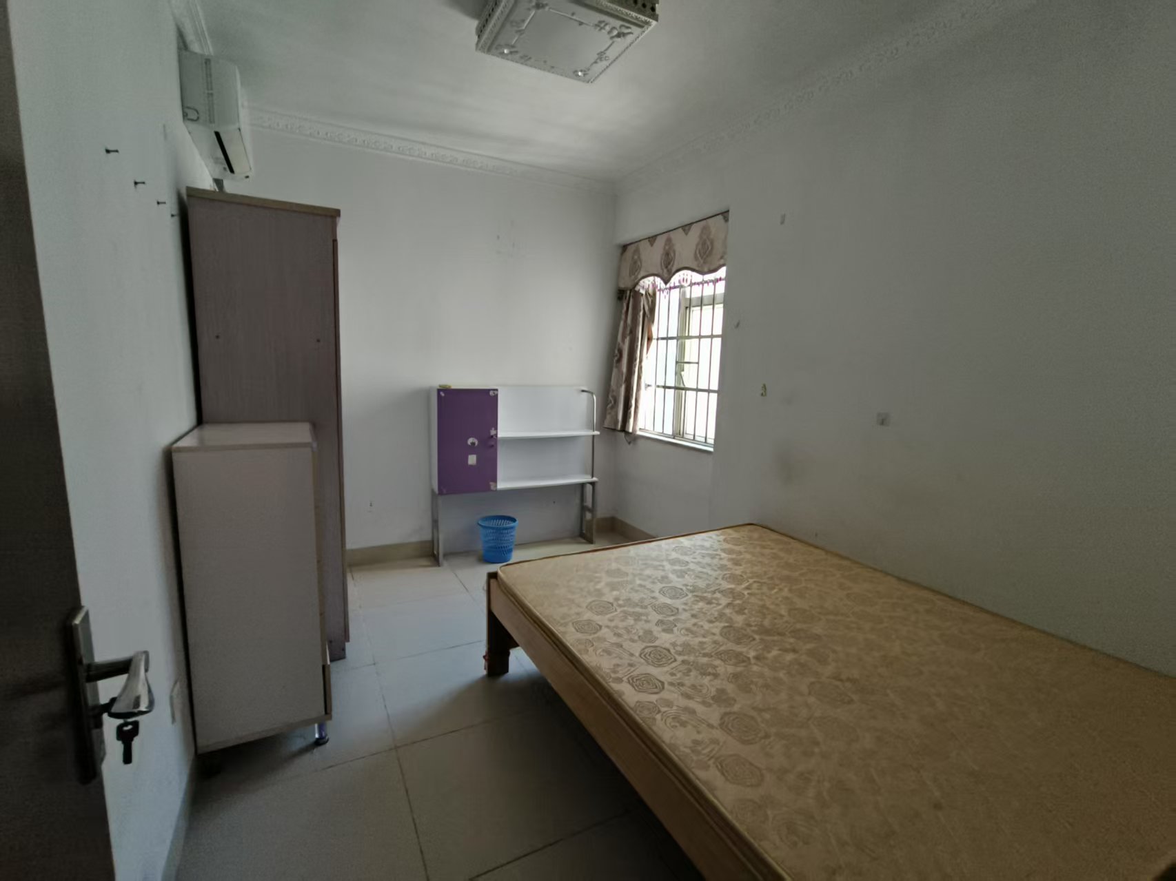 展兴高新花园 2室2厅1卫 2300.0元/月 展兴高新花园 2室2厅1卫 2300.0元/月室内图