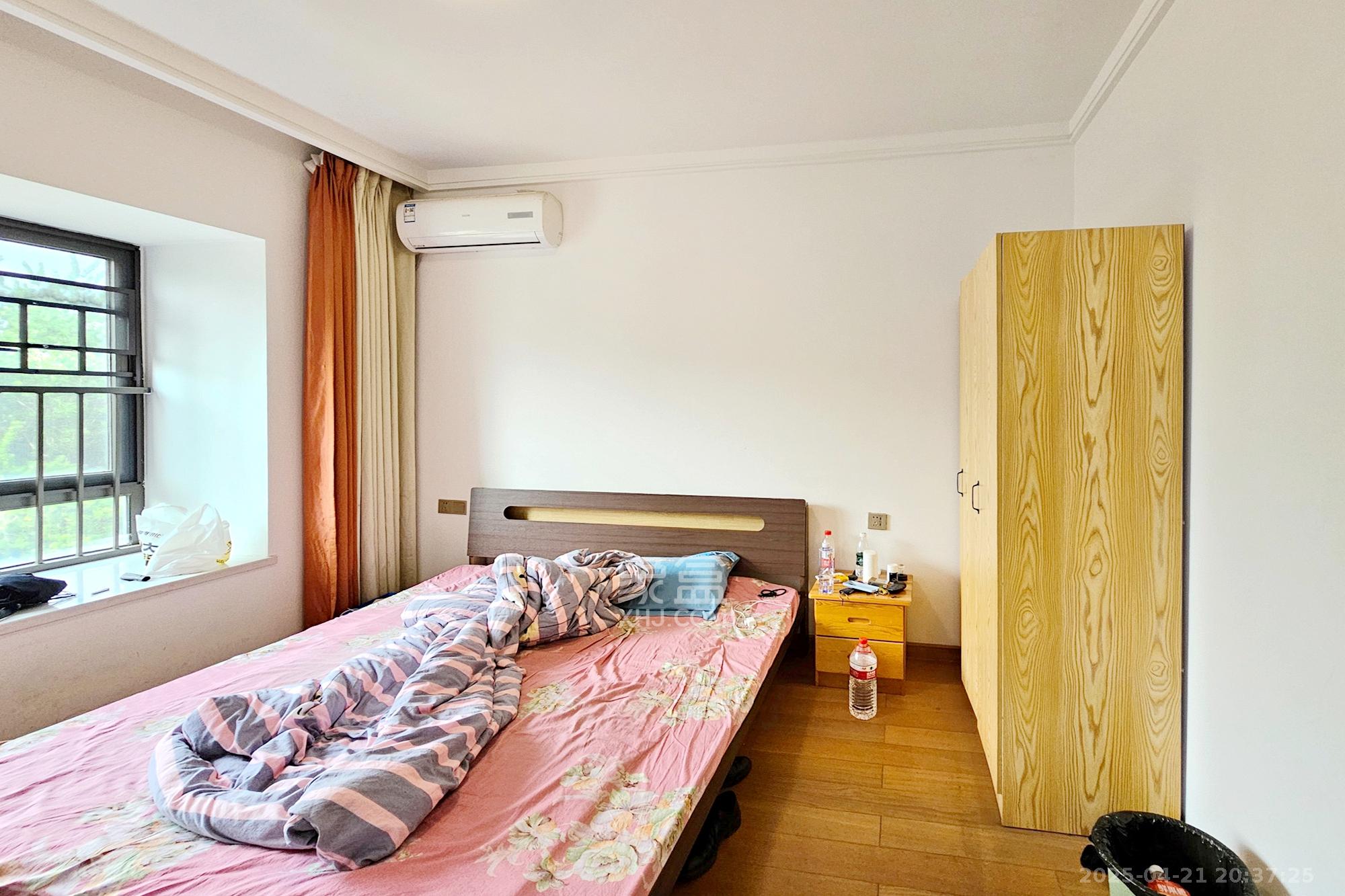 阳光城尚东湾蓝莓苑 3室2厅1卫 92.0万 阳光城尚东湾蓝莓苑 3室2厅1卫 92.0万卧室