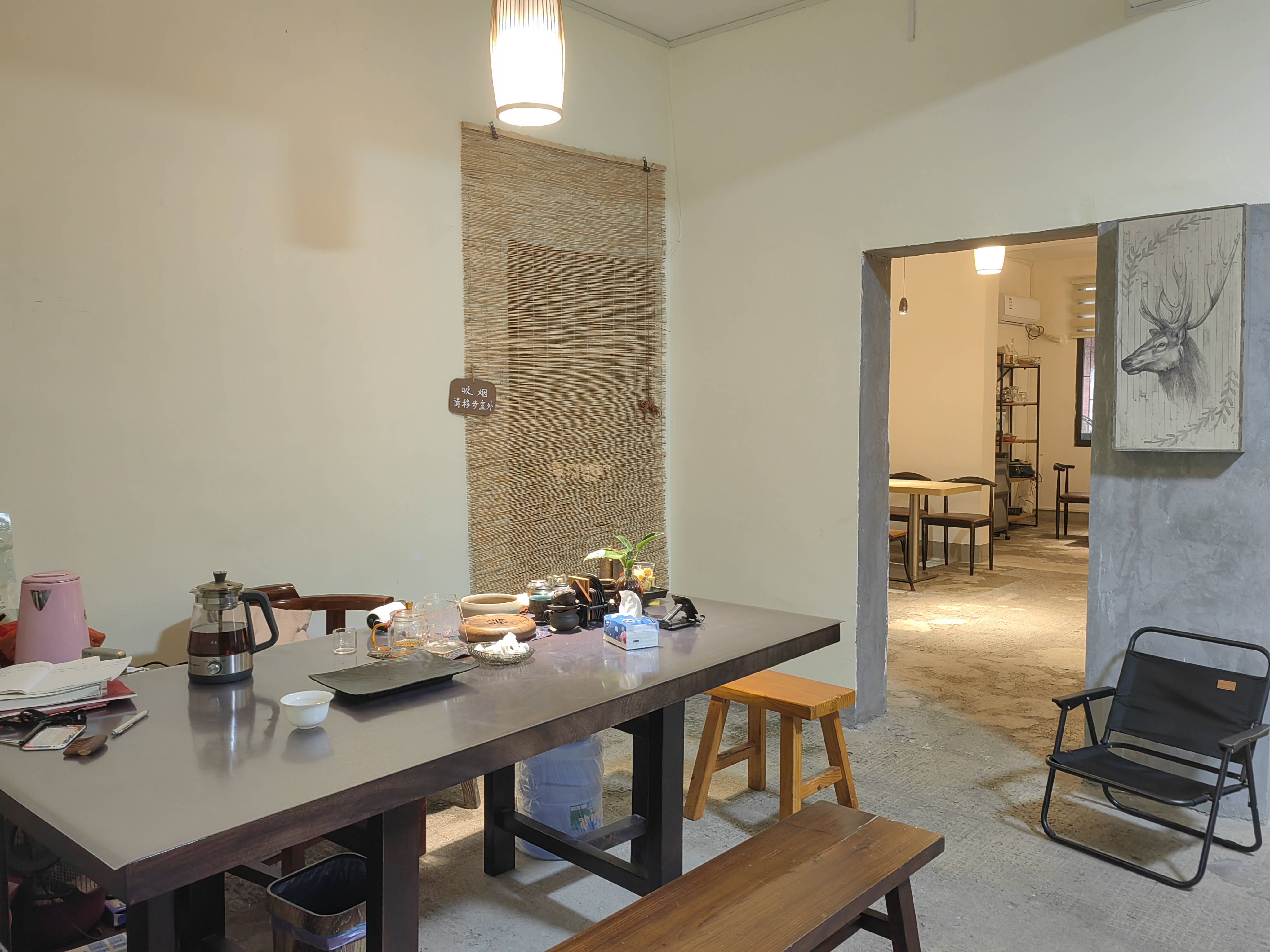 盐业副食小区  2室2厅1卫    58.0万客厅