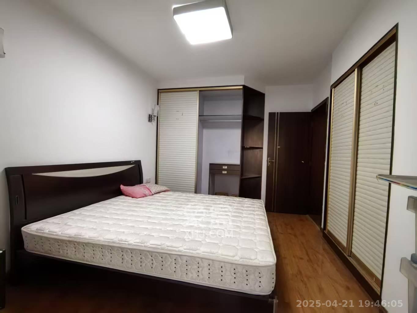 枫林美景  2室2厅1卫   2500.00元/月室内图