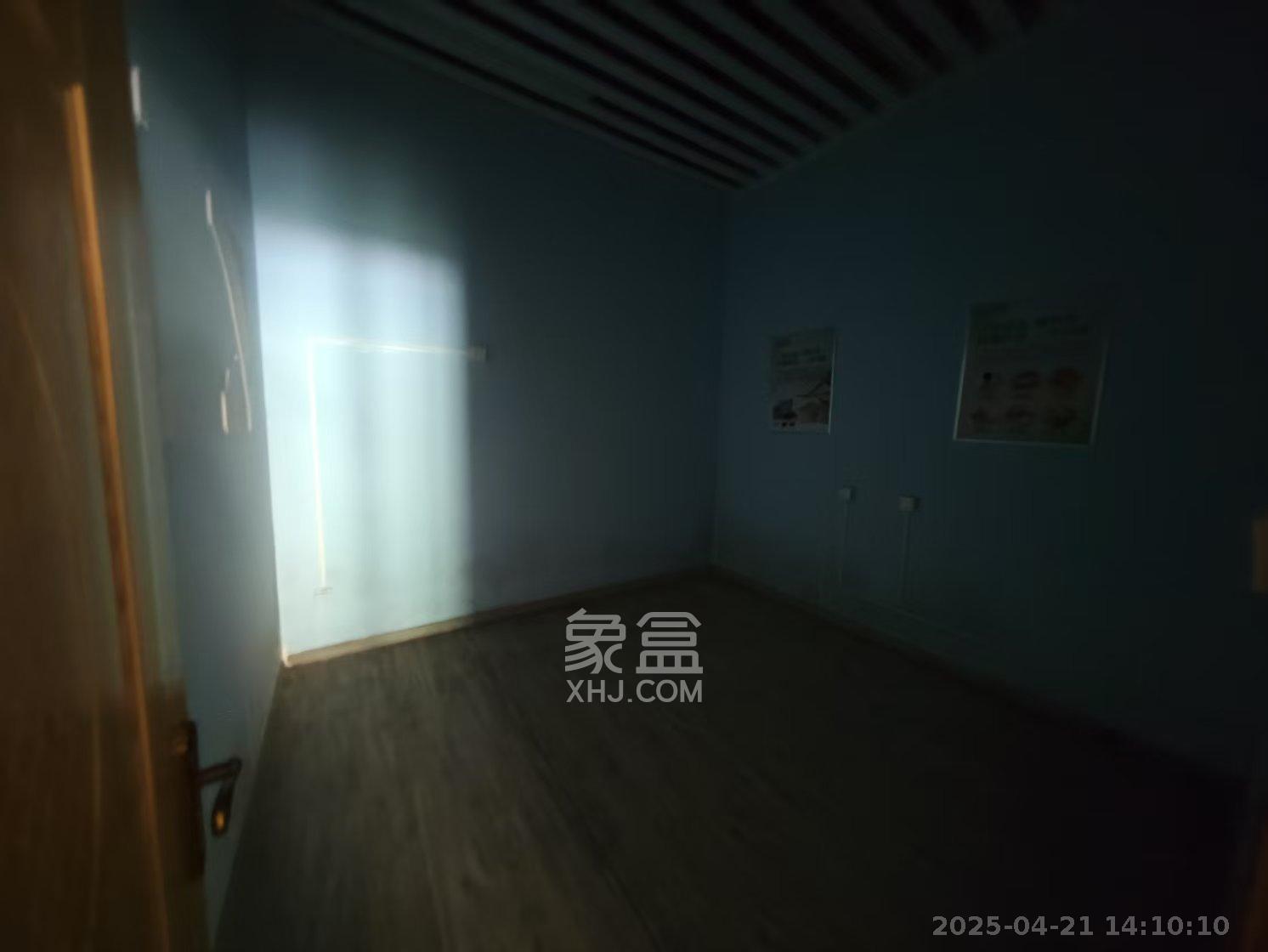 柠檬丽都   240.0㎡      8400.0元/月室内图