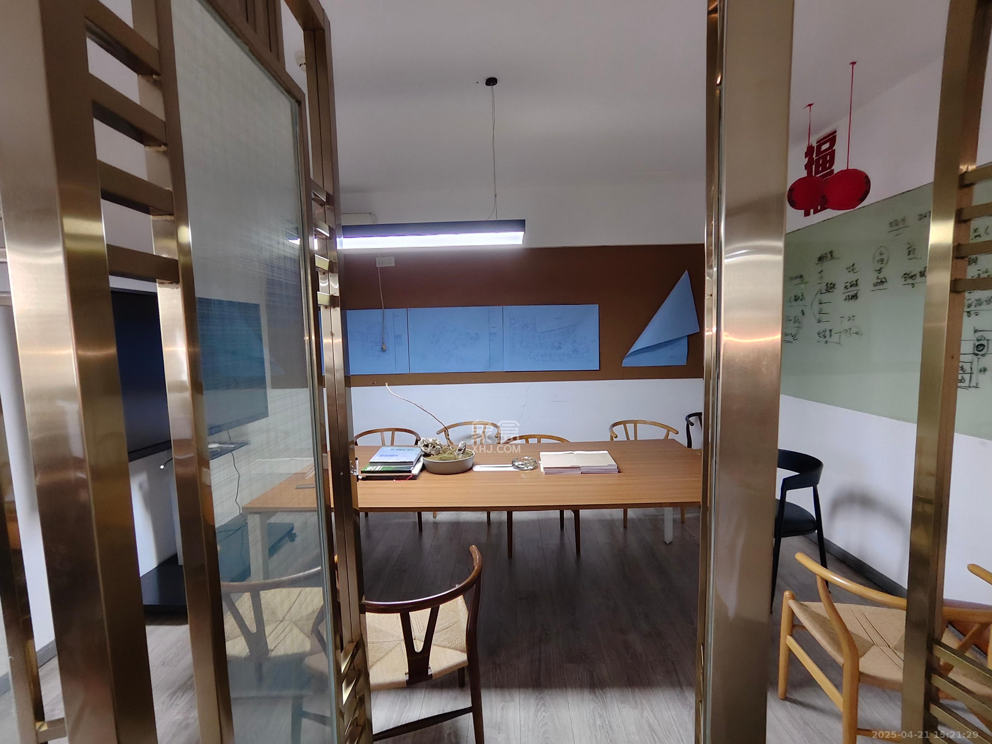 复地星光天地  1室2厅1卫    9600.0元/月 复地星光天地  1室2厅1卫    9600.0元/月室内图