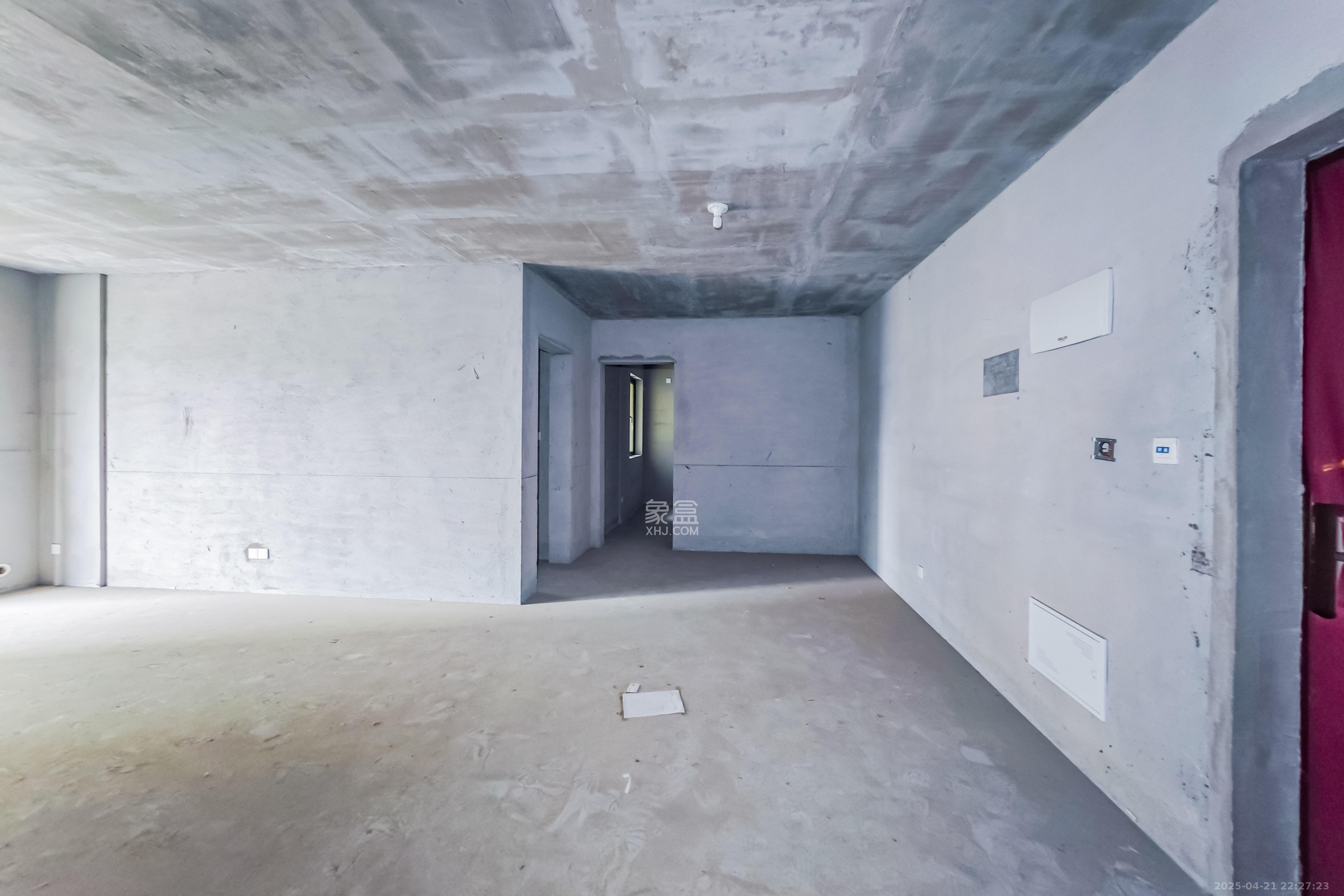 世茂璀璨天城  3室2厅2卫    138.0万 世茂璀璨天城  3室2厅2卫    138.0万客厅