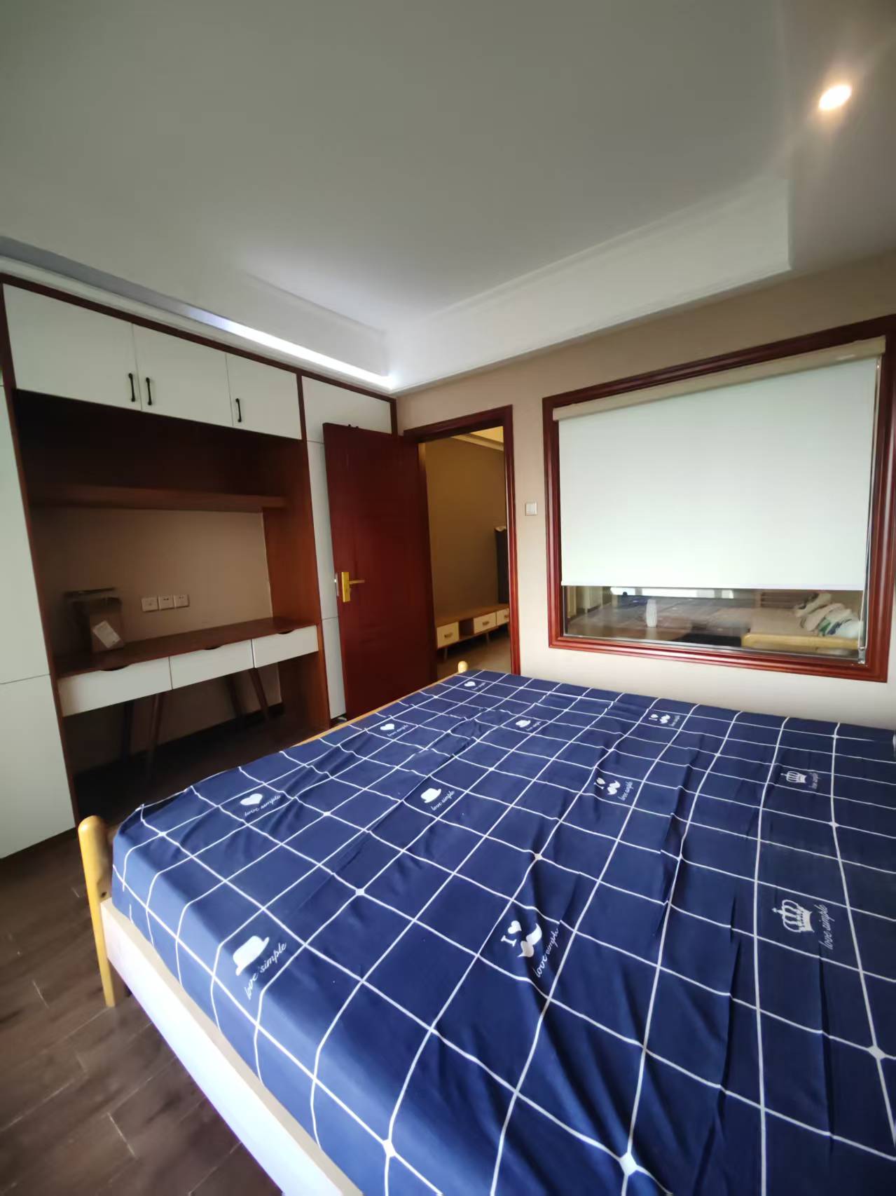 江岸公馆  1室1厅1卫   1600.00元/月室内图