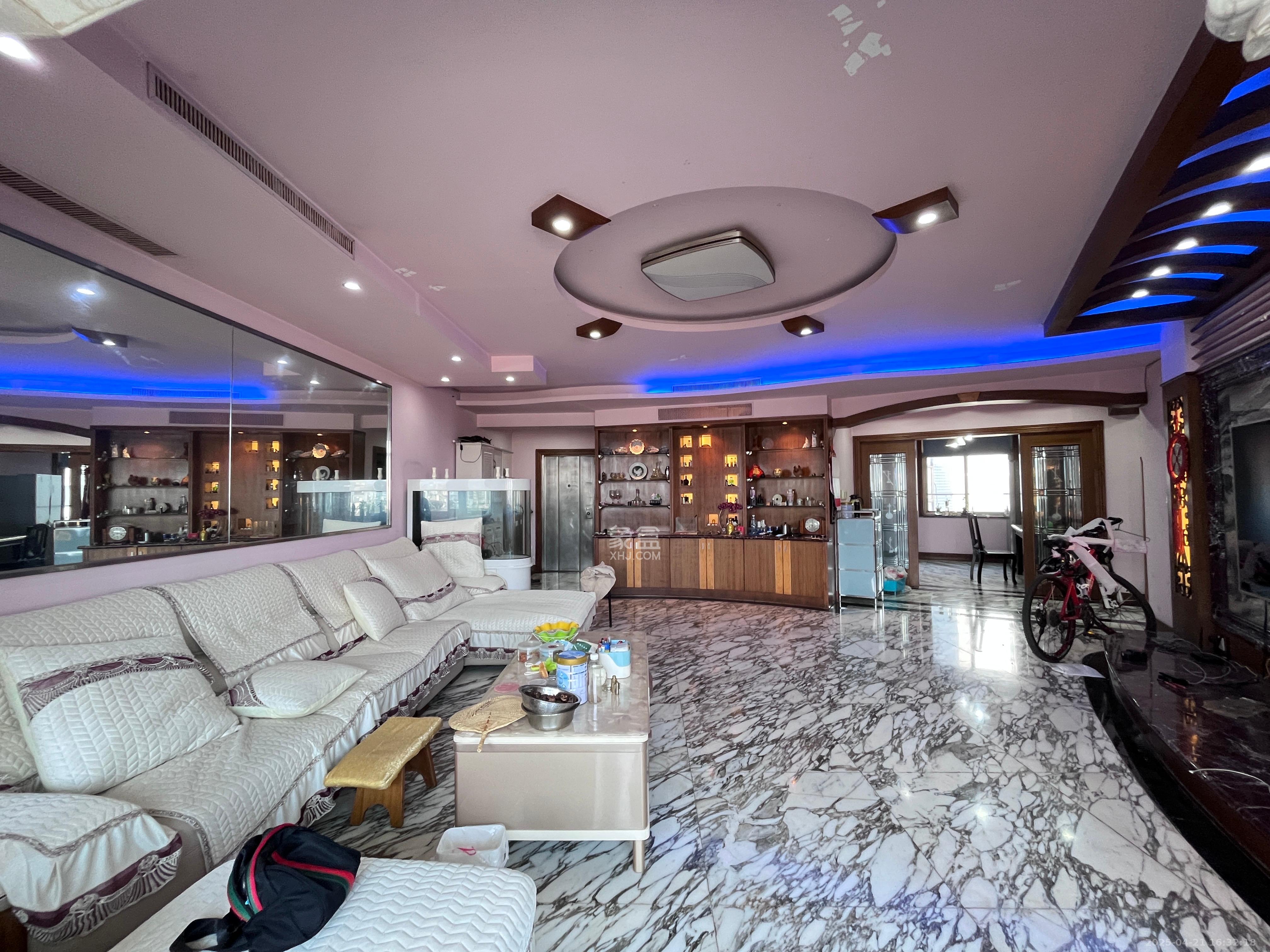 阳光走廊 3室2厅2卫 3200.0元/月 阳光走廊 3室2厅2卫 3200.0元/月室内图