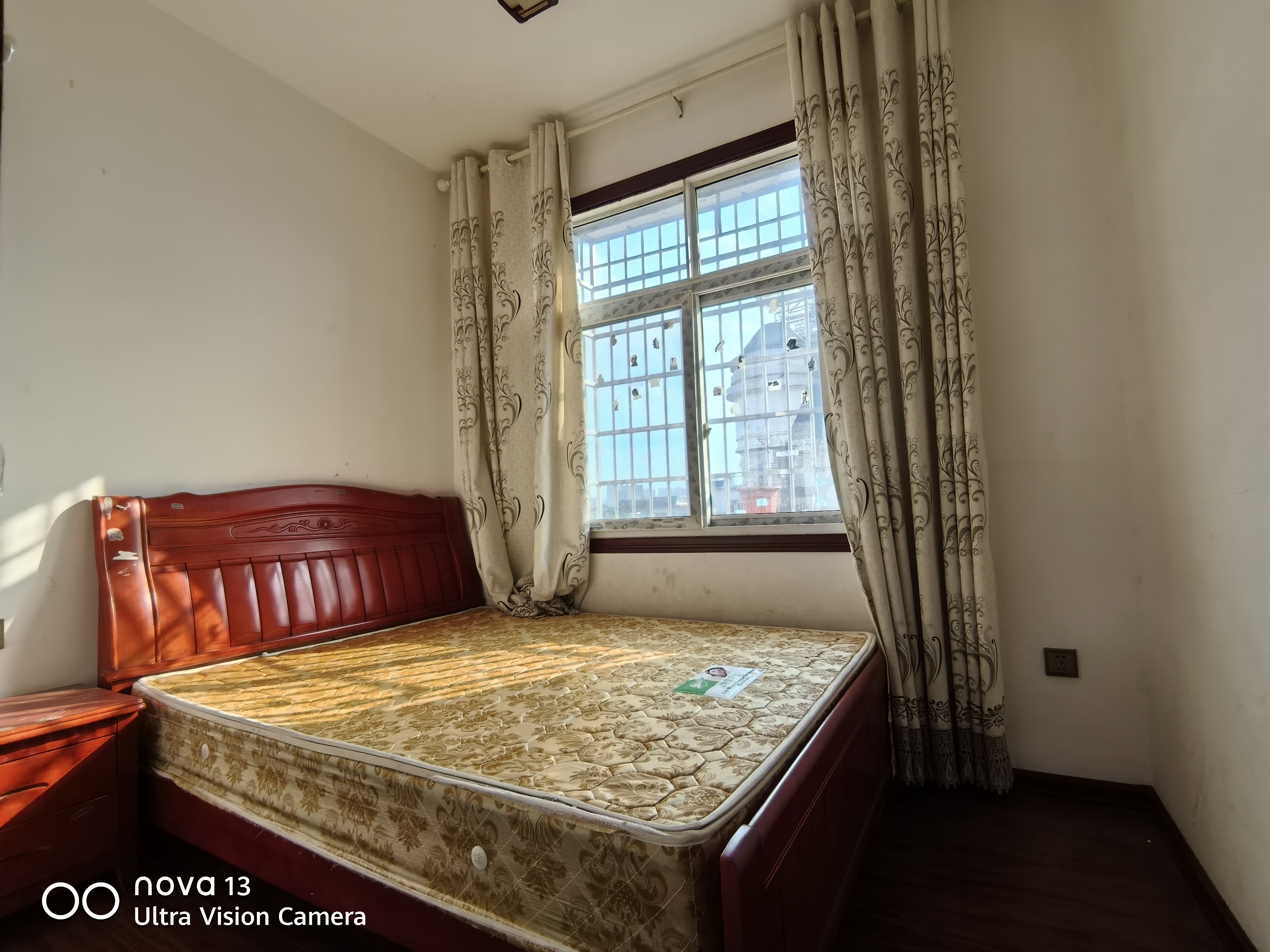 湘中园 1室0厅0卫 58.8万 湘中园 1室0厅0卫 58.8万客厅