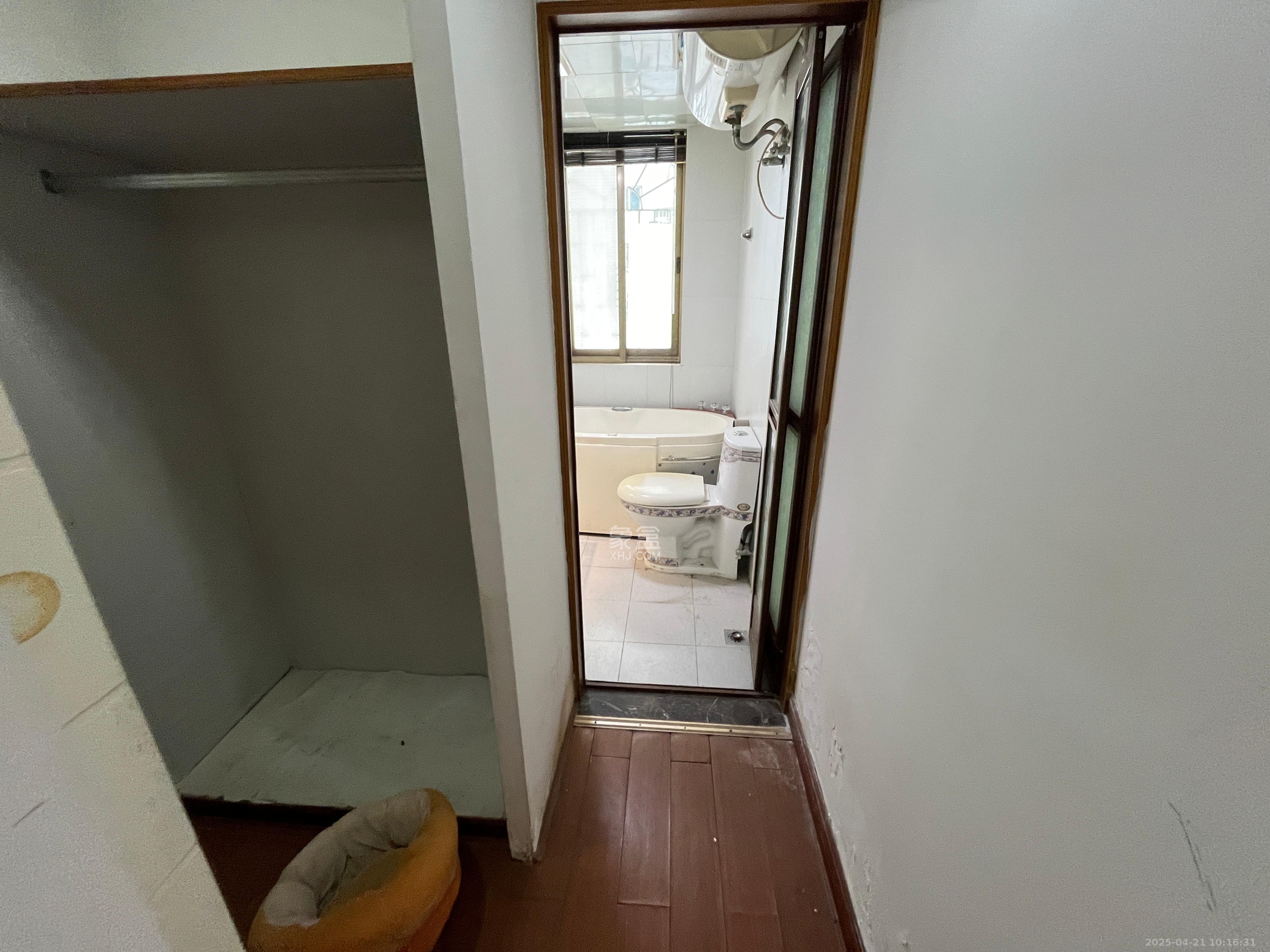 石长铁路宿舍 3室2厅2卫 2800.0元/月 石长铁路宿舍 3室2厅2卫 2800.0元/月室内图