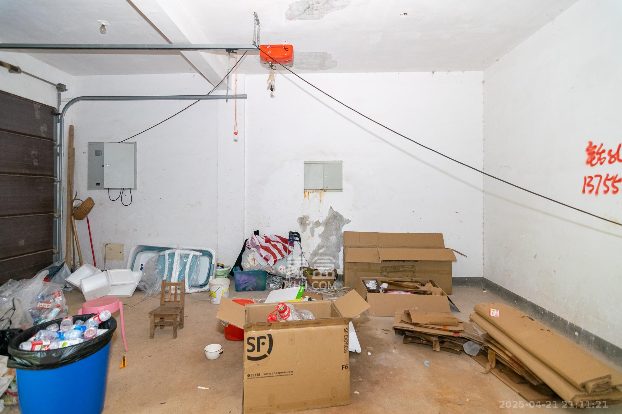 金地三千府(金地湖山樾、金地自在城) 6室3厅4卫 368.0万 金地三千府(金地湖山樾、金地自在城) 6室3厅4卫 368.0万其他