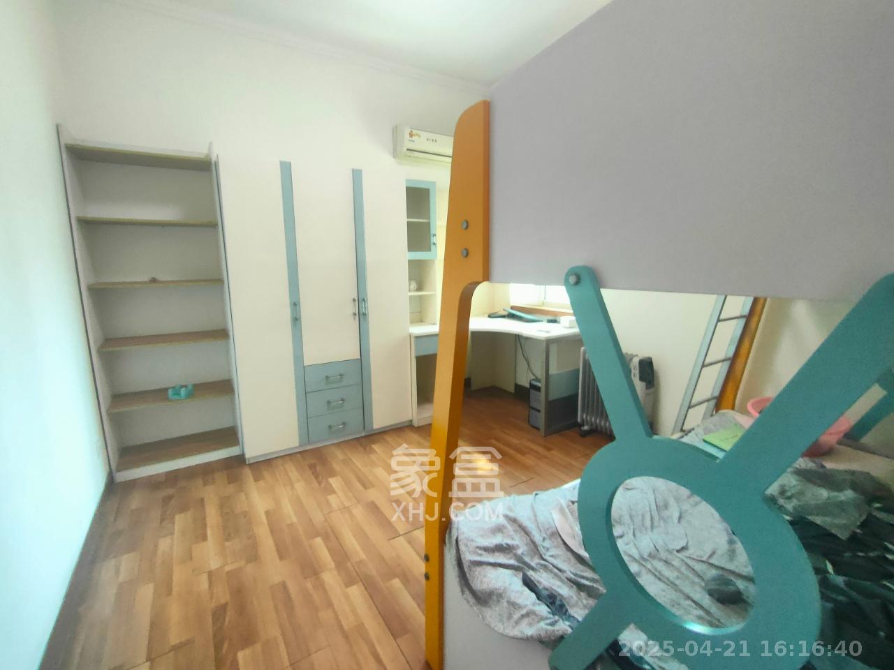 恩瑞麓山名园(龙王港小区) 4室2厅2卫 3000.0元/月 恩瑞麓山名园(龙王港小区) 4室2厅2卫 3000.0元/月室内图