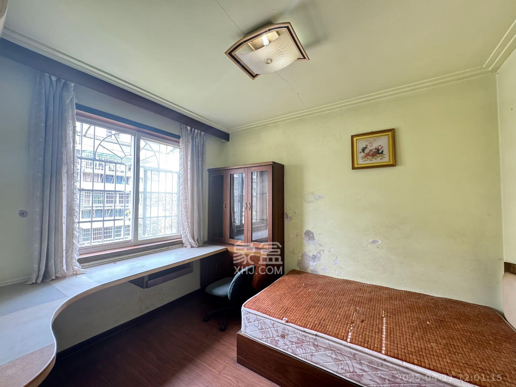 新桥小区 3室2厅2卫 1600.0元/月 新桥小区 3室2厅2卫 1600.0元/月室内图