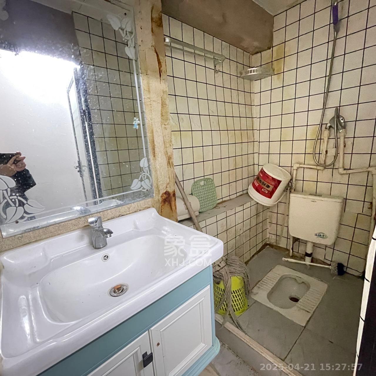 活元桥小区 3室1厅1卫 1600.0元/月 活元桥小区 3室1厅1卫 1600.0元/月室内图