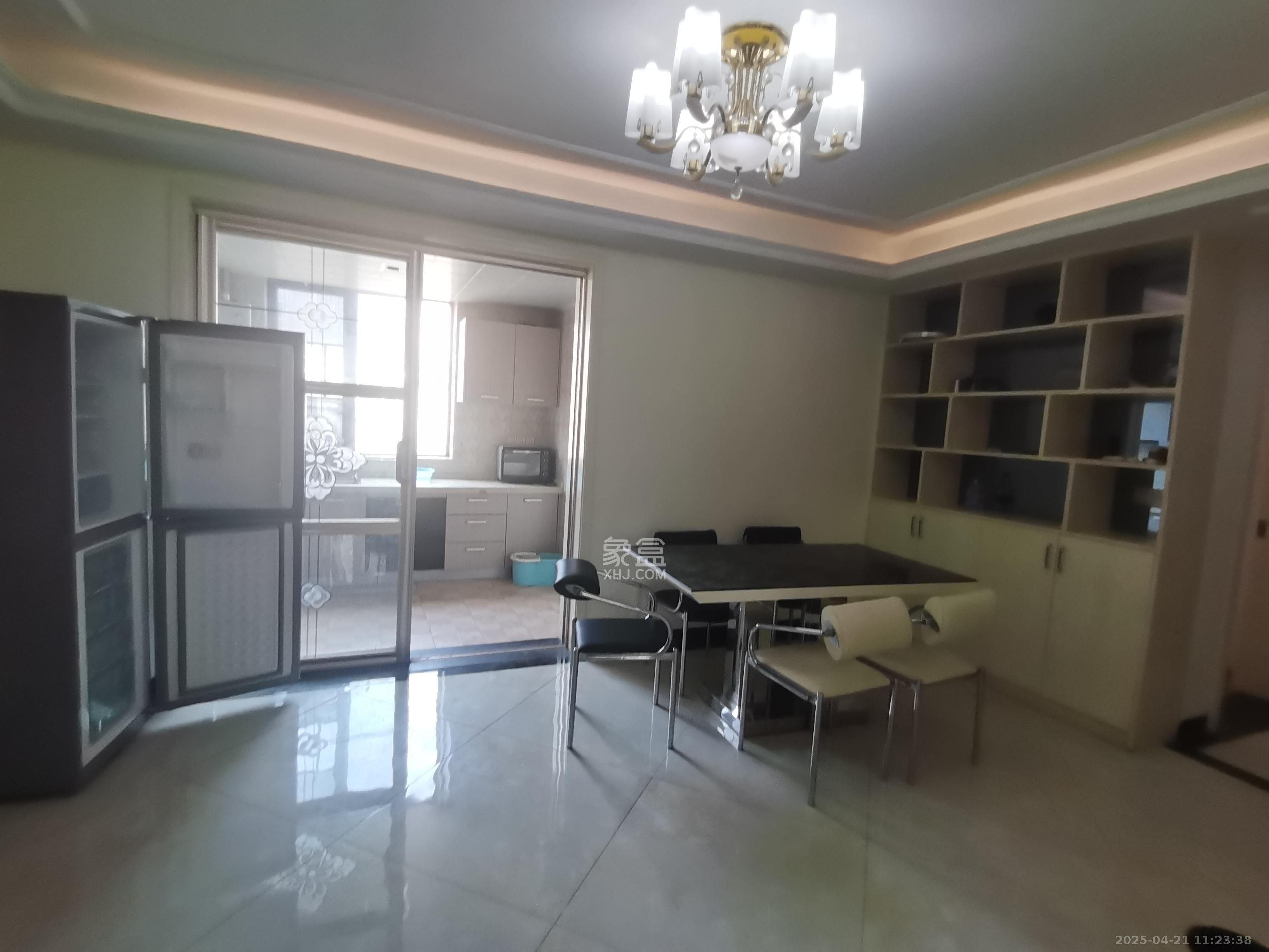 三城花苑(一,二,三期) 3室2厅1卫 1600.0元/月 三城花苑(一,二,三期) 3室2厅1卫 1600.0元/月室内图