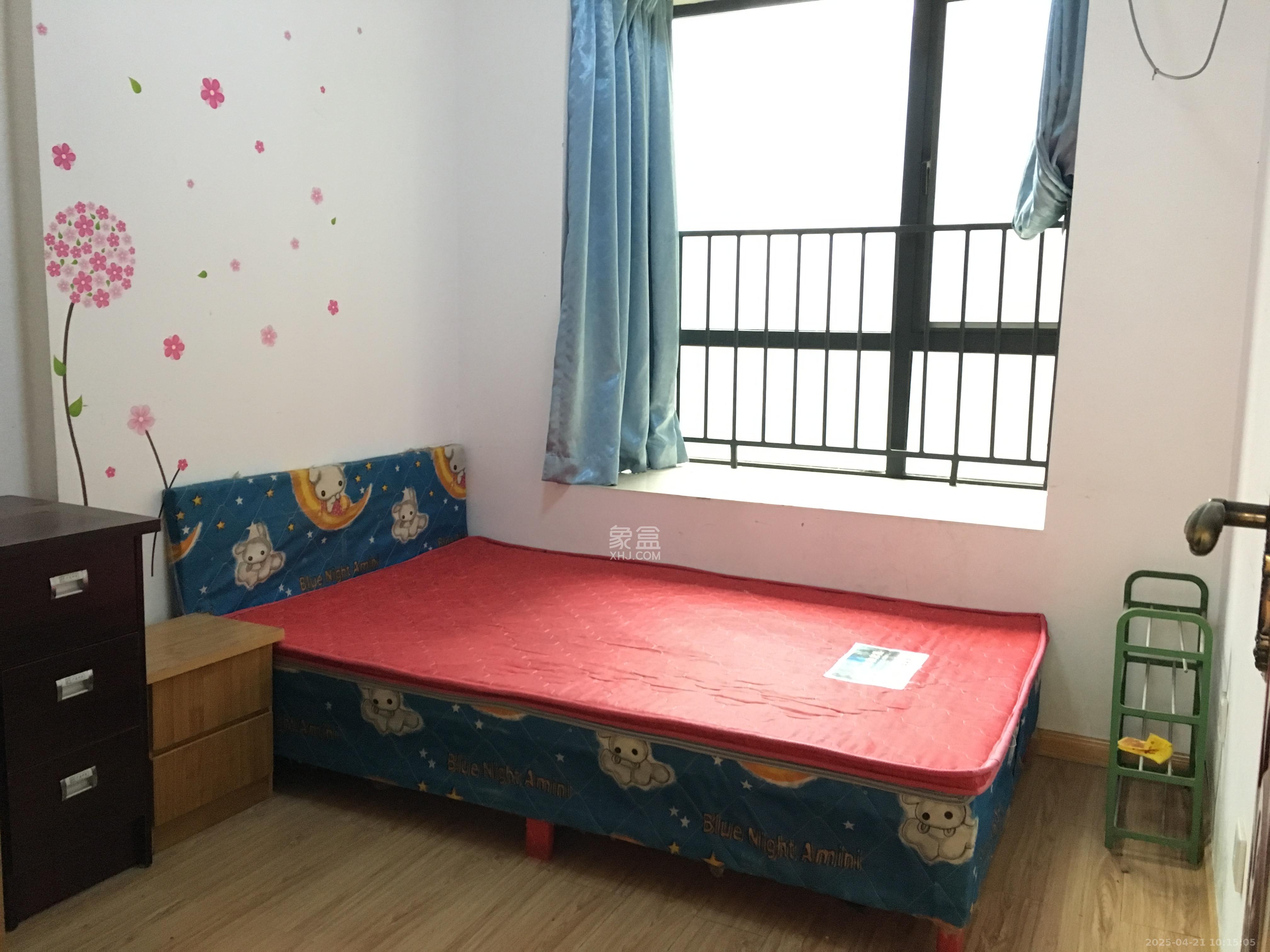 莱茵城  3室2厅1卫   2000.00元/月室内图