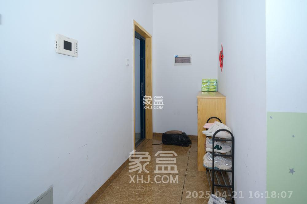 尚都花园城  1室2厅1卫   1650.00元/月