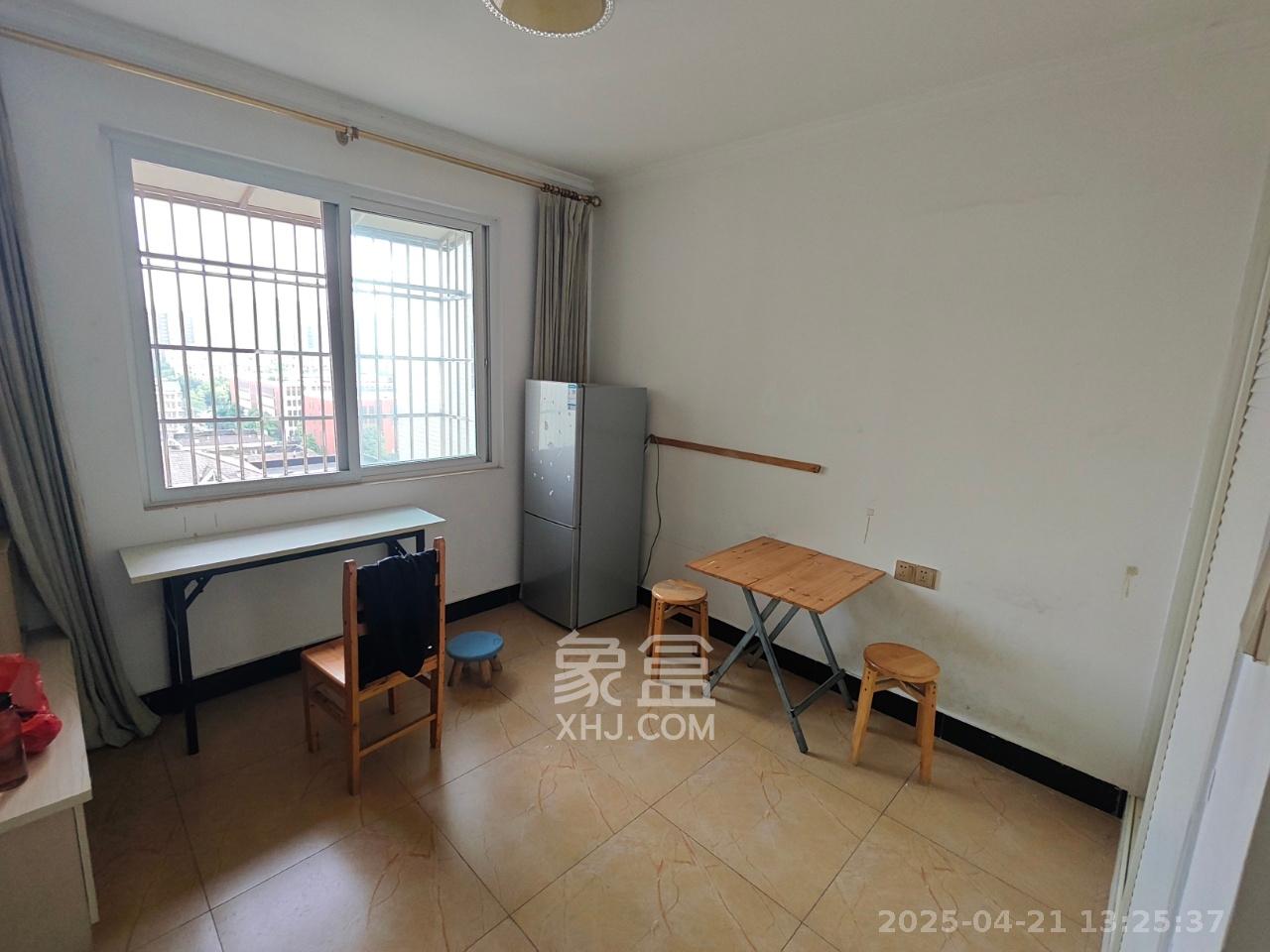 麓谷锦和园  1室1厅1卫   1500.00元/月室内图