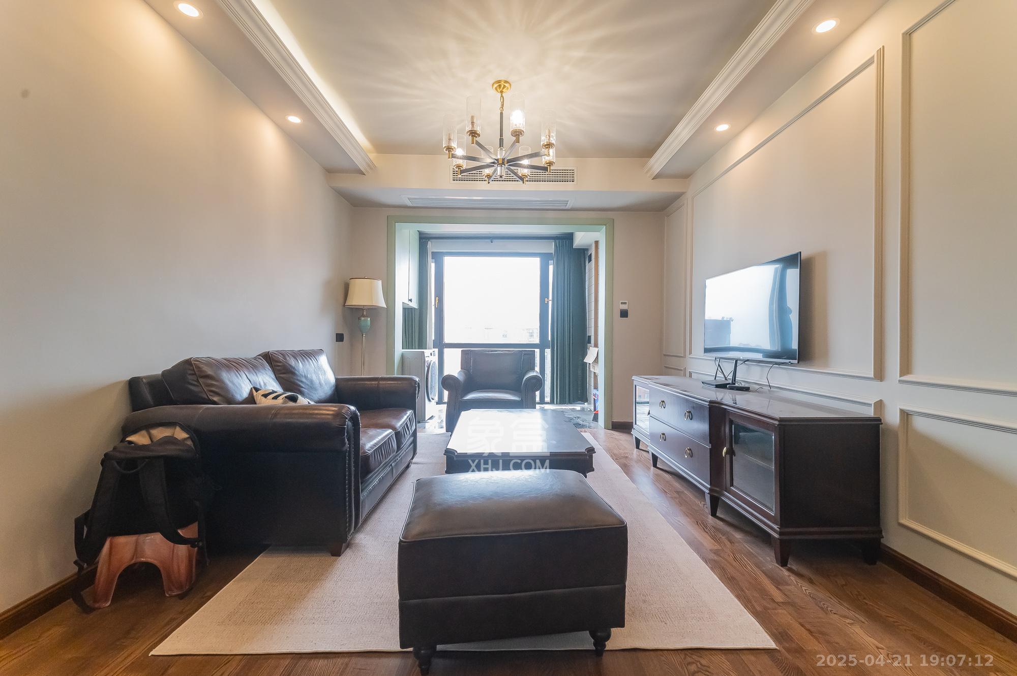 海伦春天 2室2厅1卫 56.0万 海伦春天 2室2厅1卫 56.0万客厅