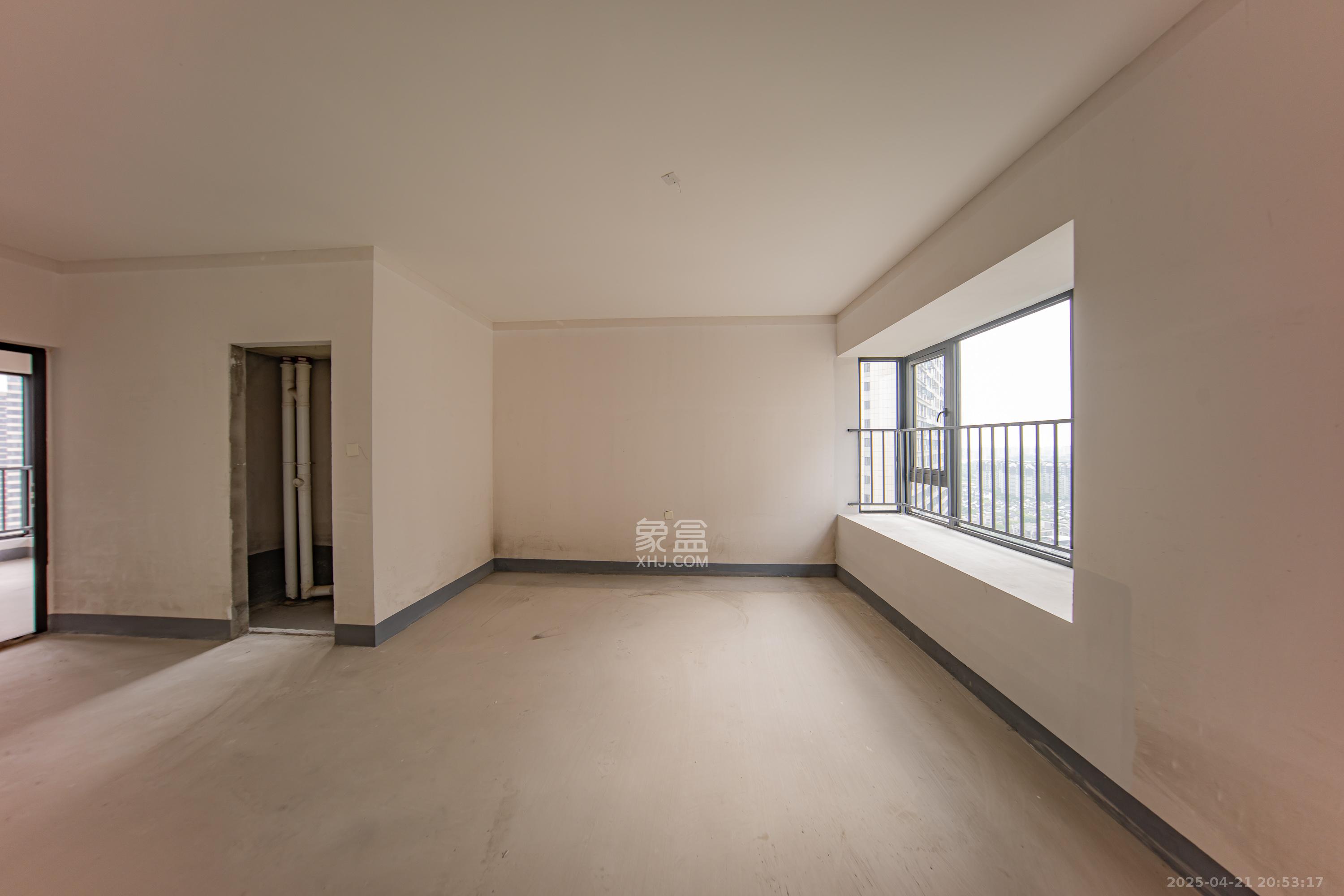 建投象山国际 4室2厅2卫 180.0万 建投象山国际 4室2厅2卫 180.0万卧室