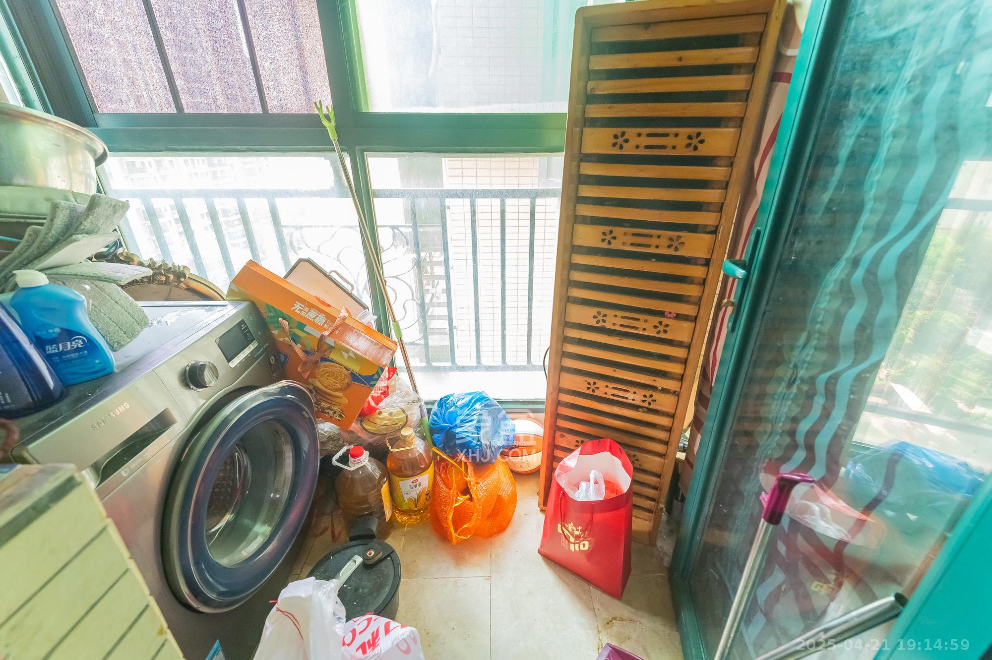 恒大翡翠华庭  3室2厅1卫   78.80万厨房