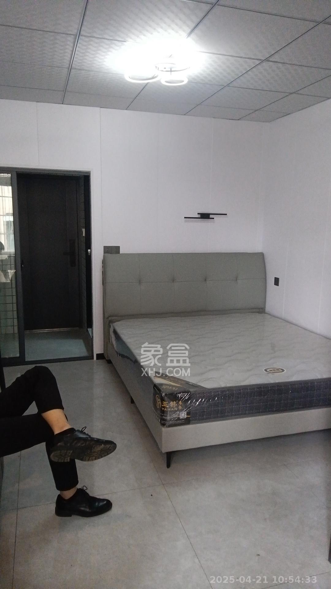 星沙二区 1室0厅0卫 1050.0元/月 星沙二区 1室0厅0卫 1050.0元/月室内图