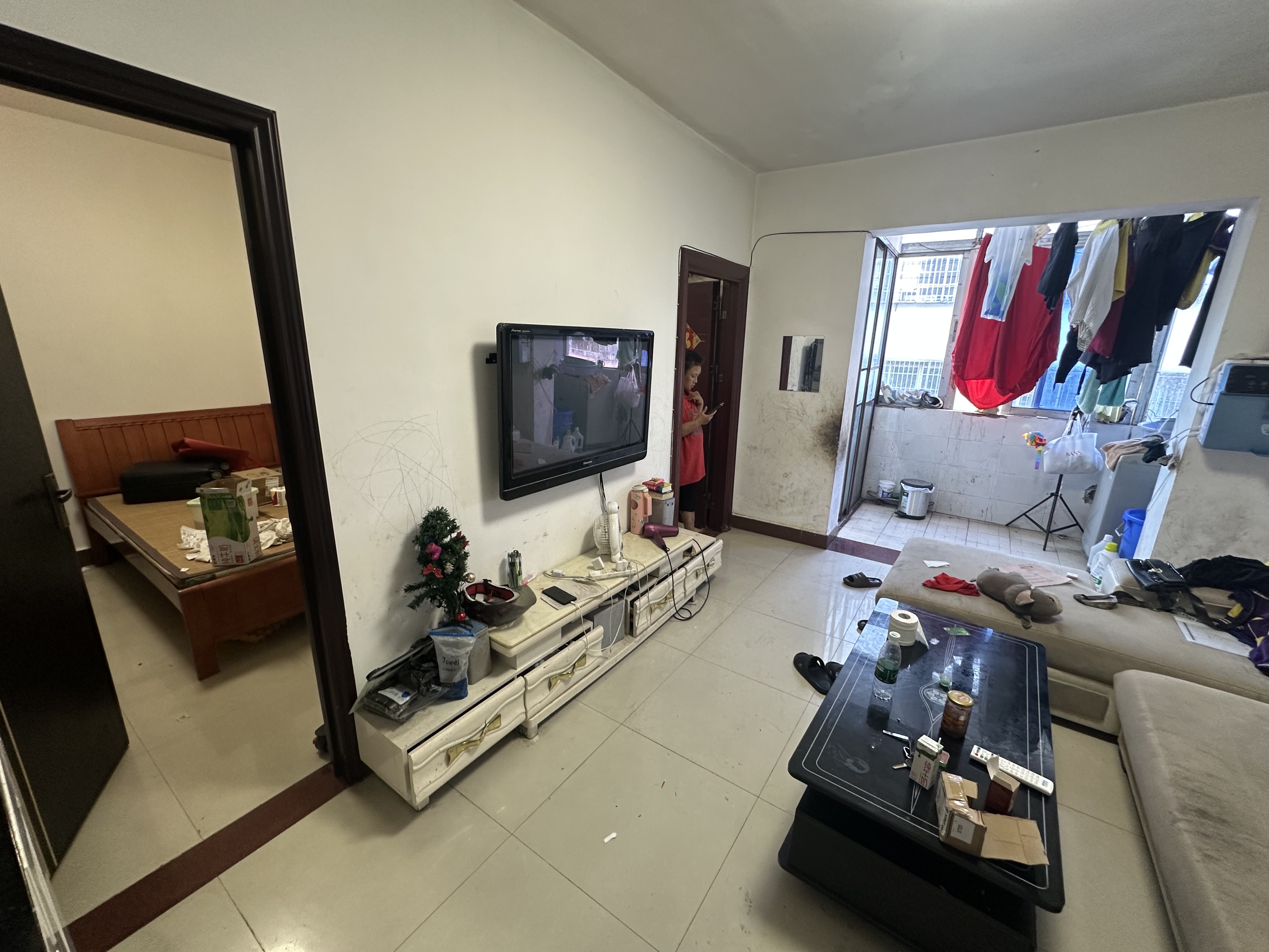 奔龙大厦 2室1厅1卫 55.0万 奔龙大厦 2室1厅1卫 55.0万客厅