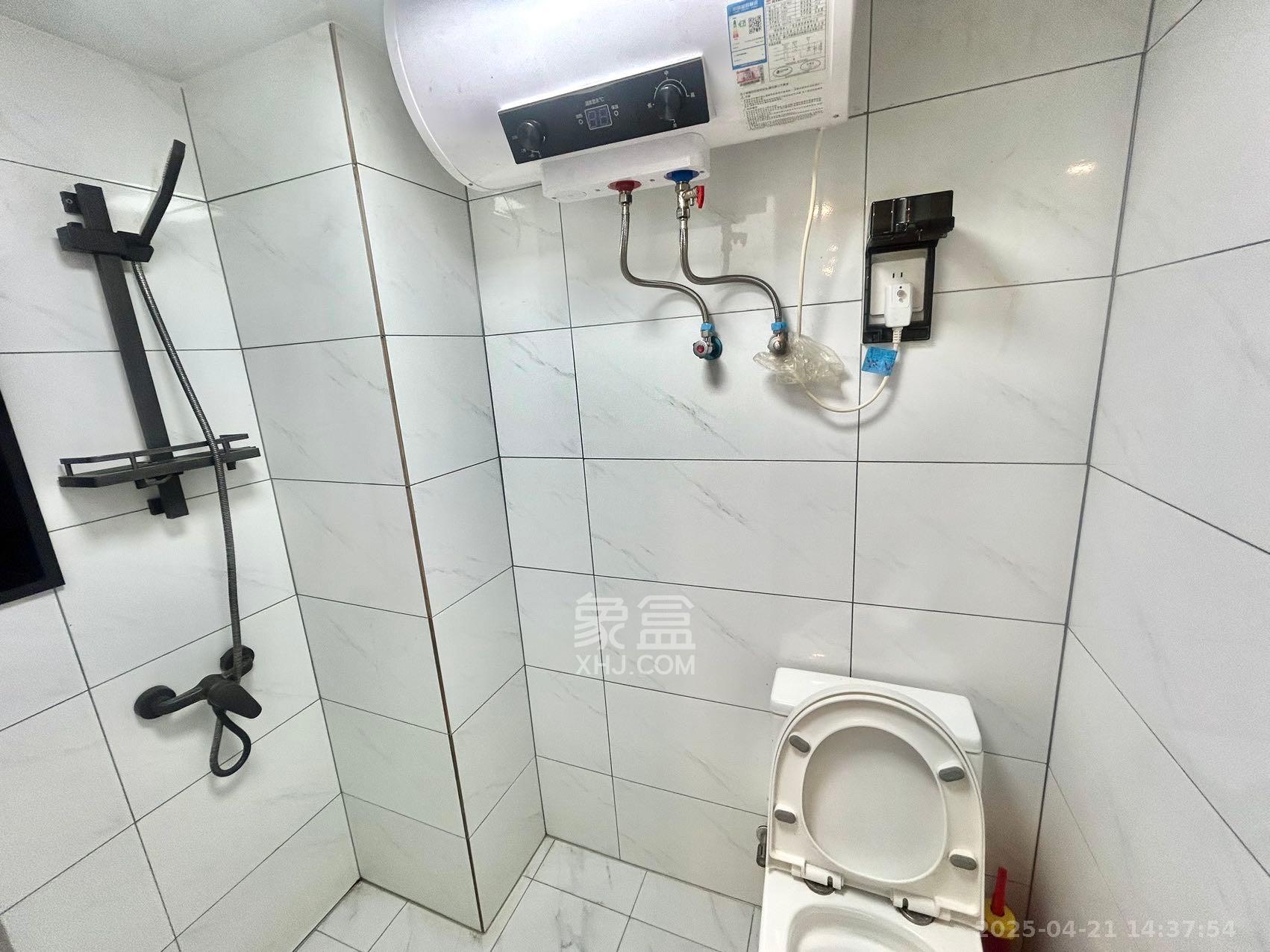 力高凤凰新天  1室0厅0卫   2300.00元/月室内图