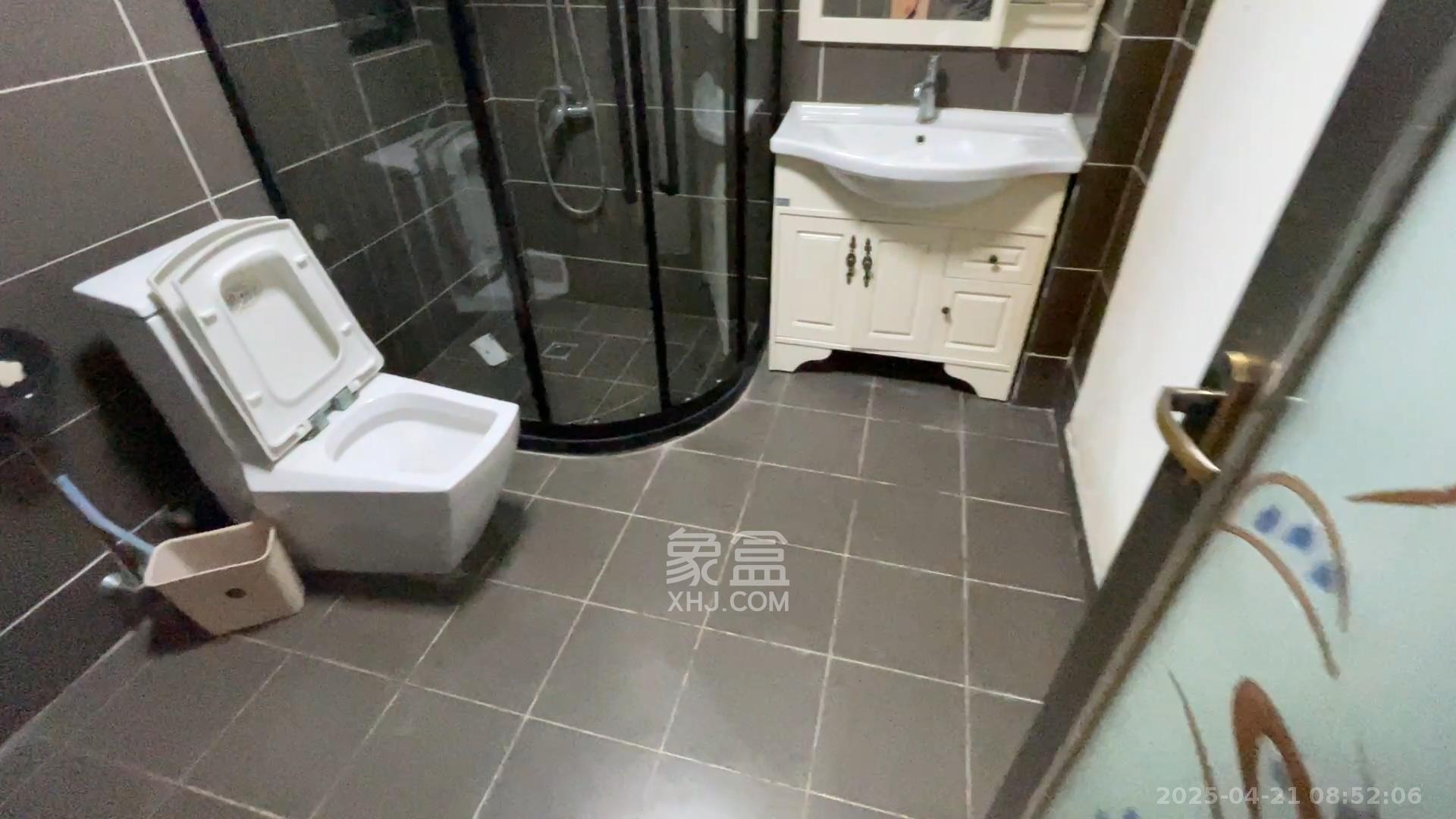 沁园春御院  3室2厅2卫   3700.00元/月室内图