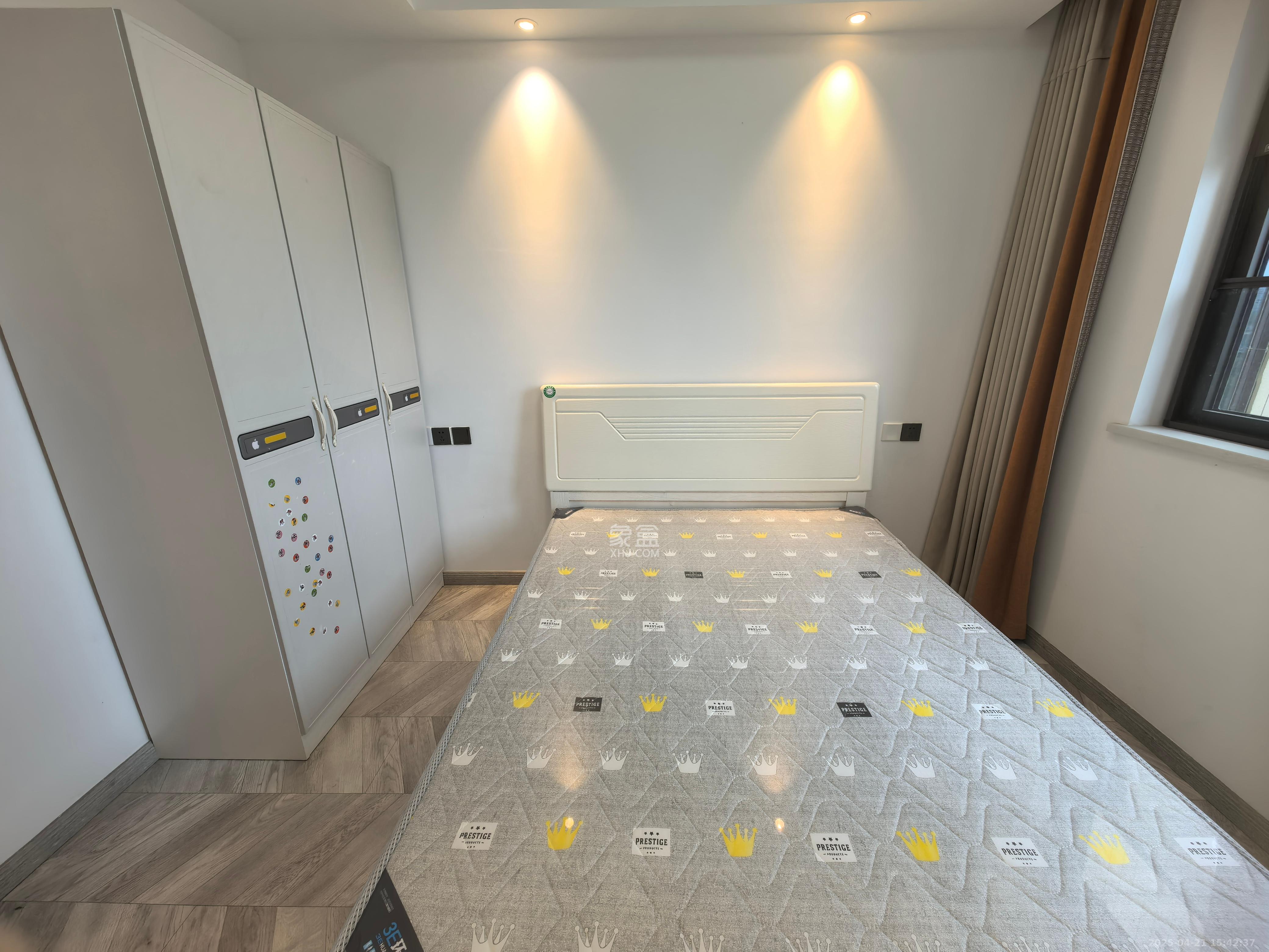 臻园  4室2厅2卫   3800.00元/月室内图