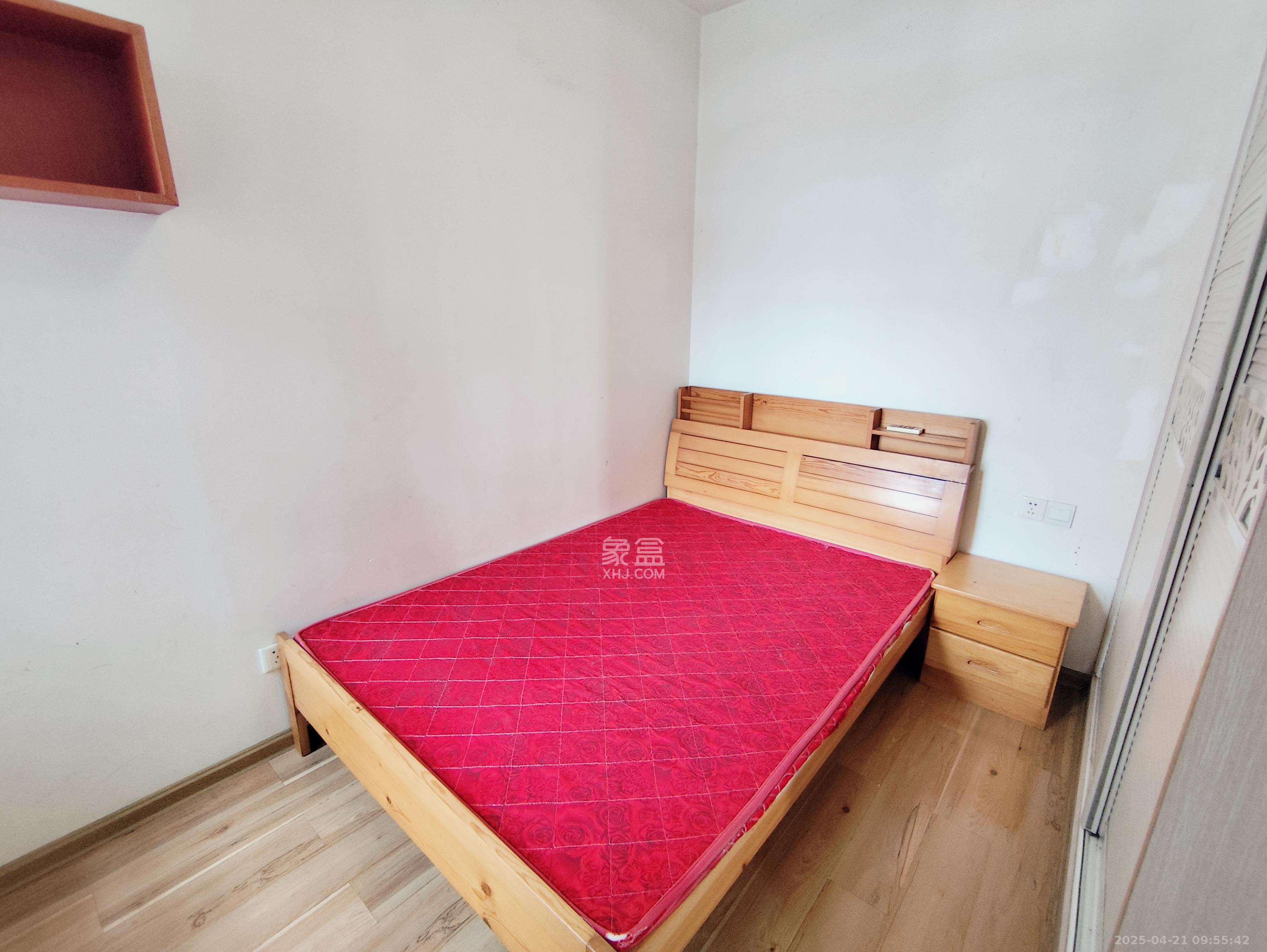 旭辉华庭  3室2厅1卫   1700.00元/月室内图