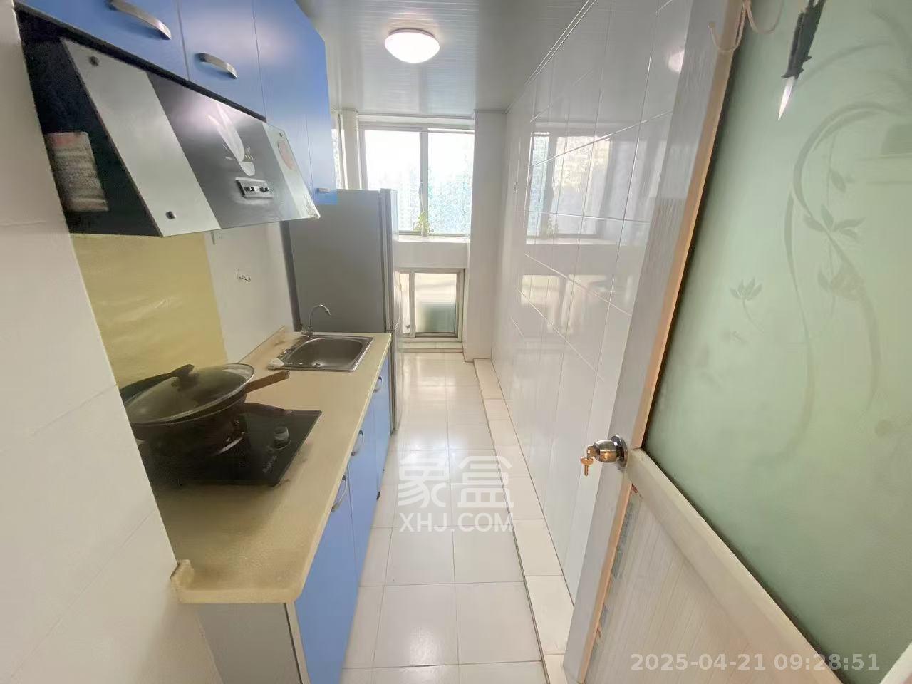 中远公馆  1室1厅1卫   1600.00元/月室内图