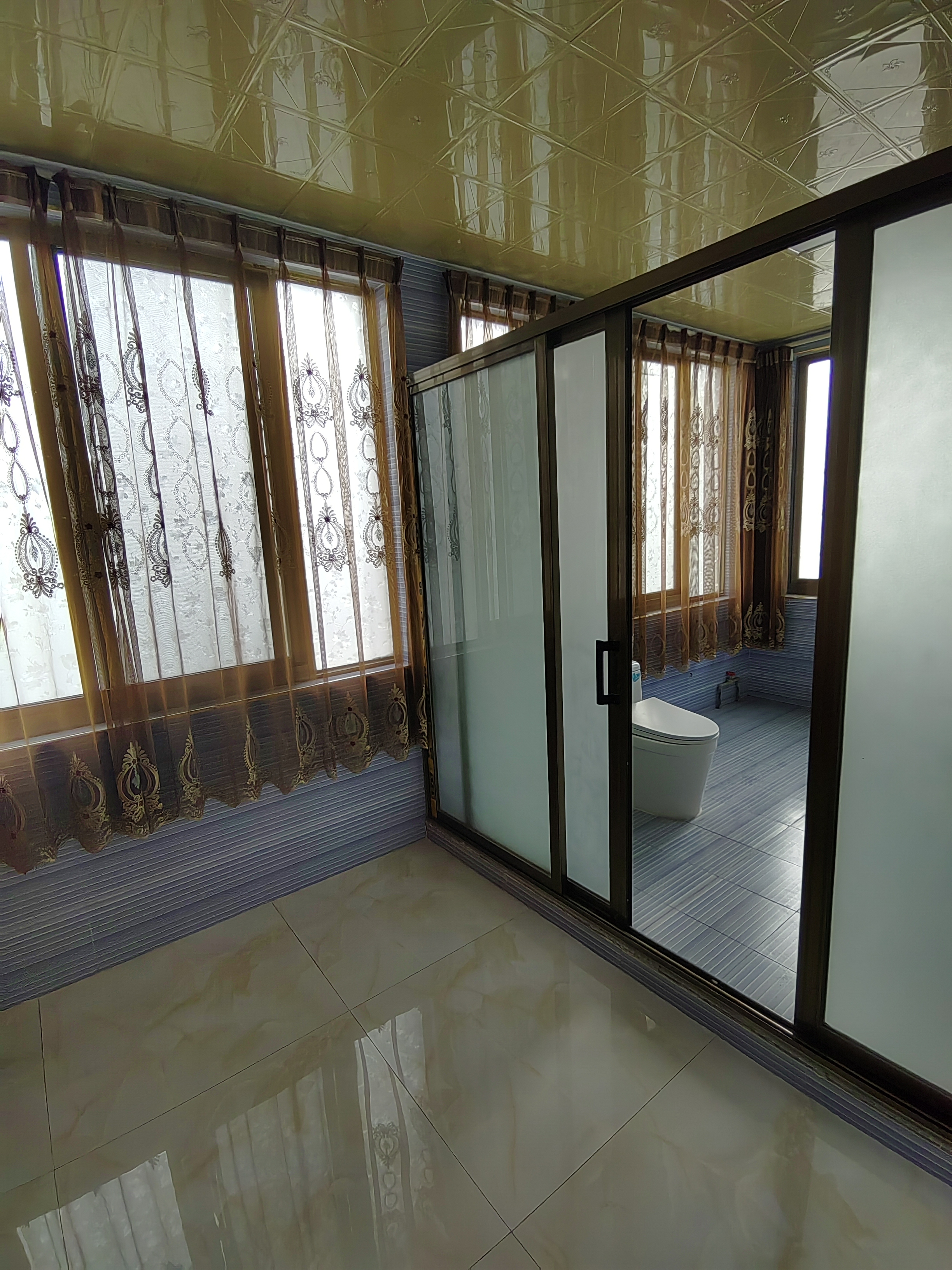 嘉安园别墅 10室4厅4卫 10000.0元/月 嘉安园别墅 10室4厅4卫 10000.0元/月室内图