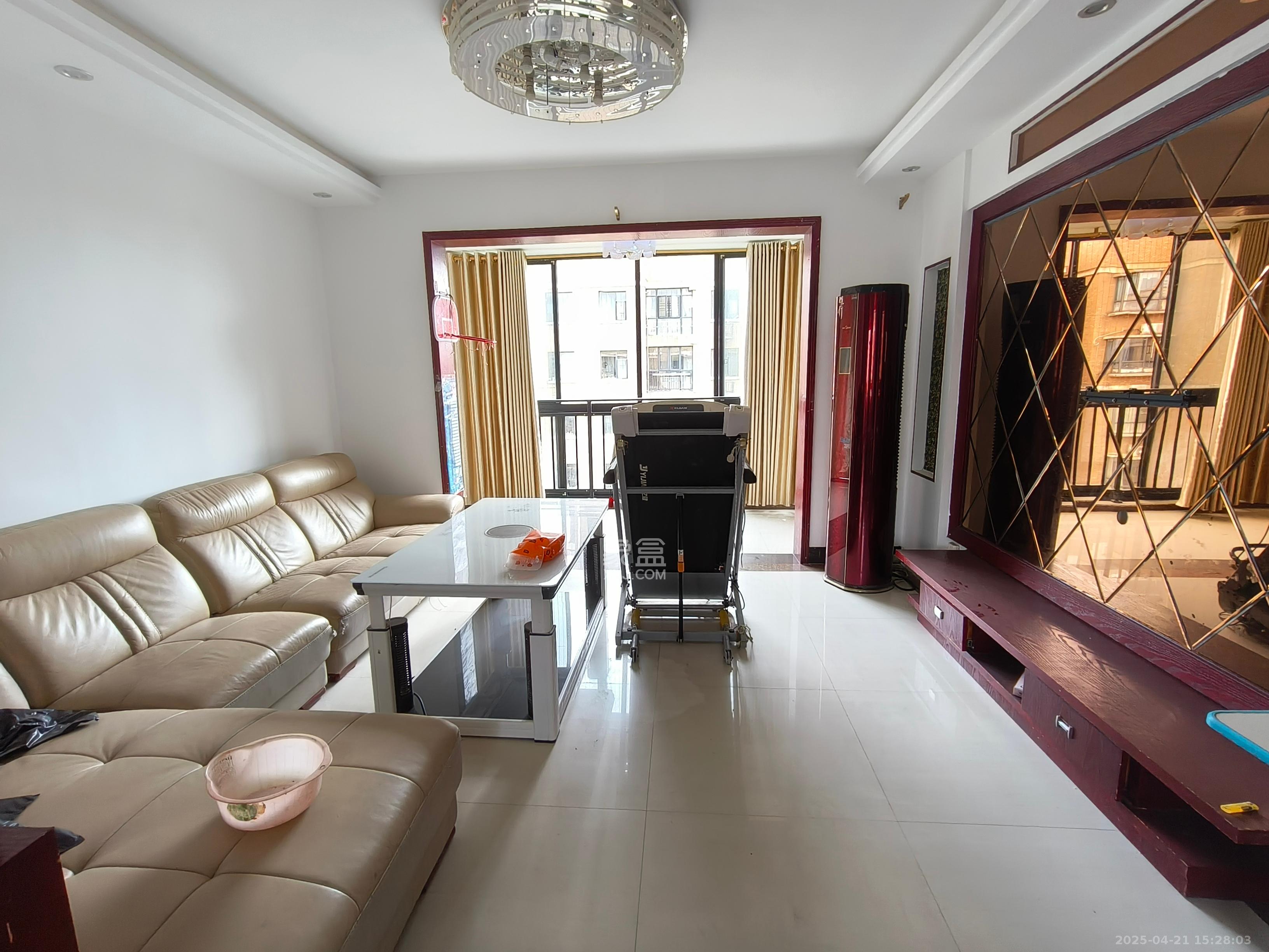 锦绣名都 4室2厅2卫 49.8万 锦绣名都 4室2厅2卫 49.8万客厅