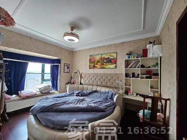 恒大雅苑 3室2厅2卫 2800.0元/月 恒大雅苑 3室2厅2卫 2800.0元/月室内图