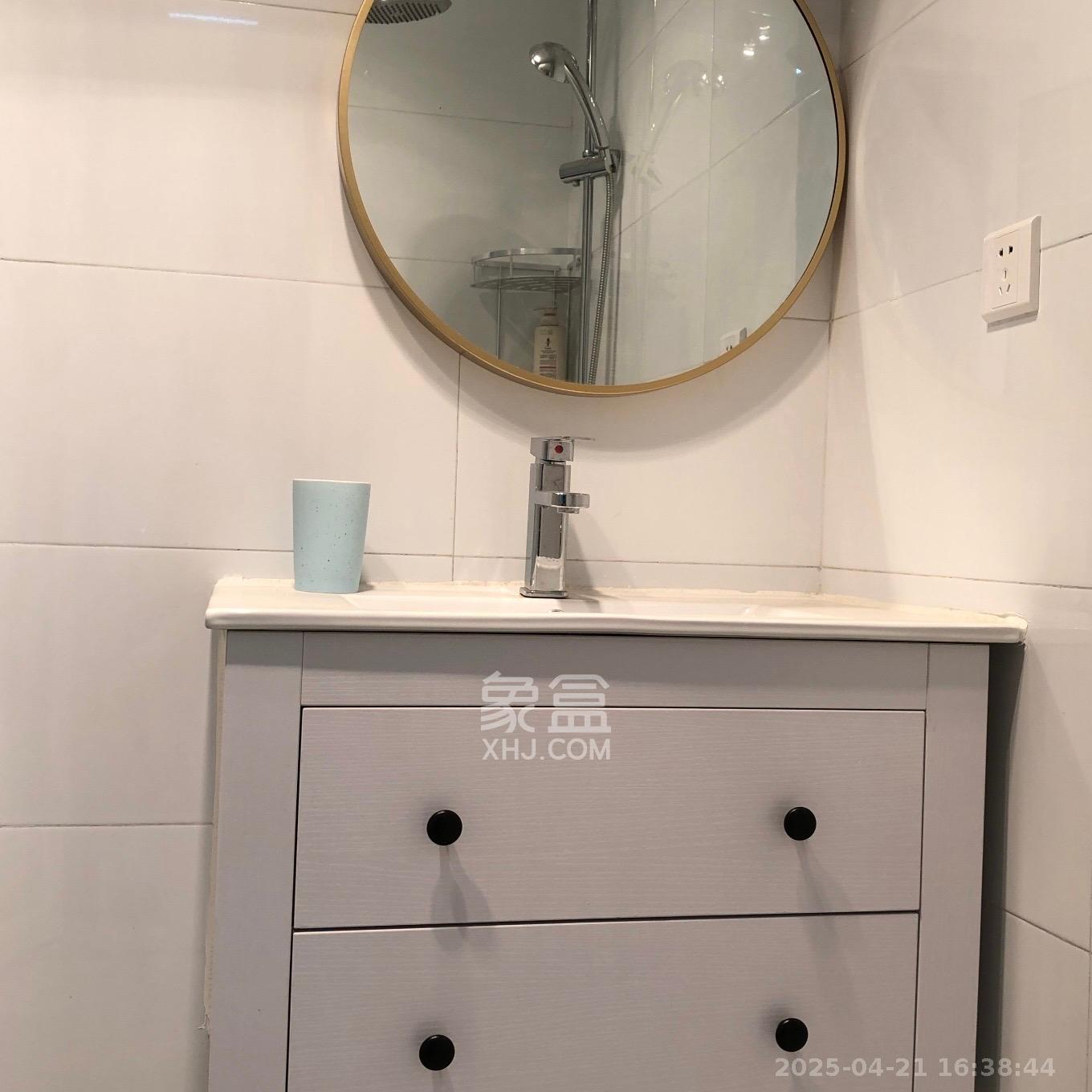 美利新世界 1室1厅1卫 1500.0元/月 美利新世界 1室1厅1卫 1500.0元/月室内图