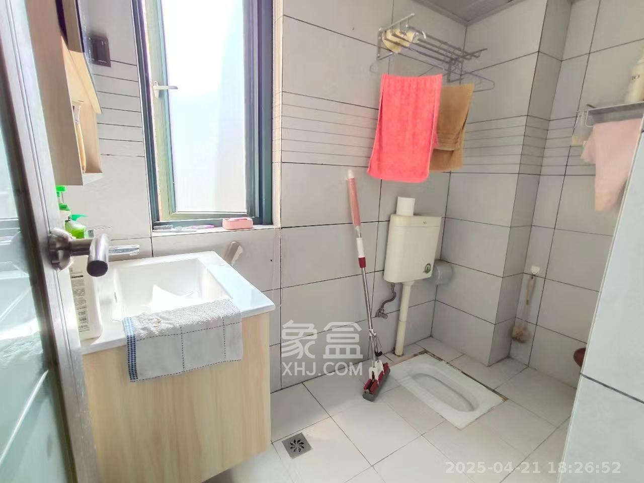 东玺门  2室1厅1卫   2500.00元/月室内图