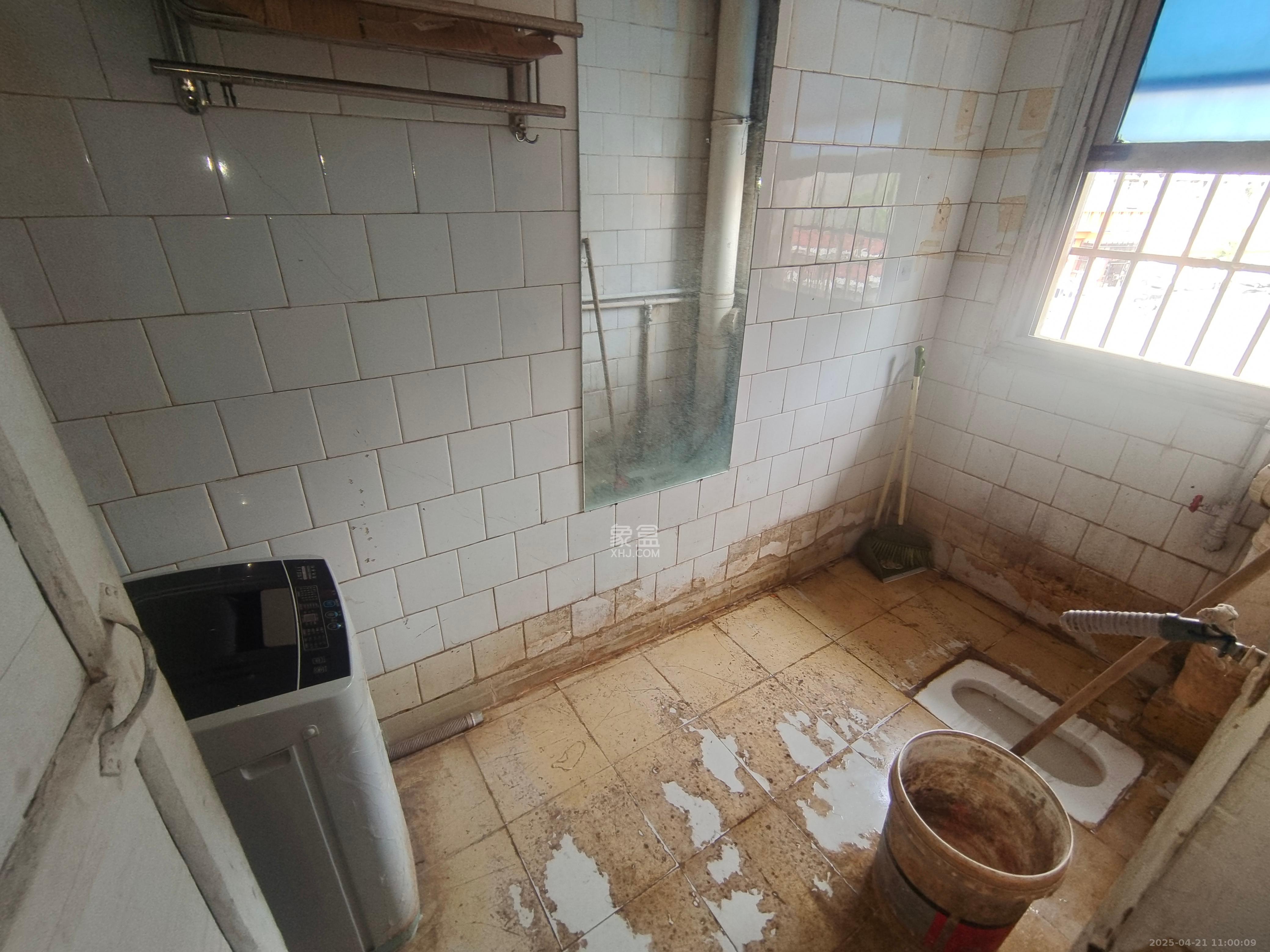 新开铺176号(环线拆迁指挥部) 2室1厅1卫 1300.0元/月 新开铺176号(环线拆迁指挥部) 2室1厅1卫 1300.0元/月室内图