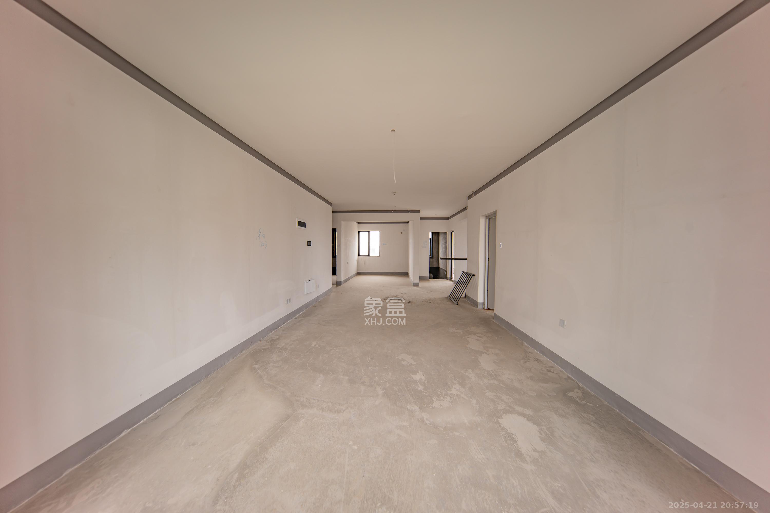建投象山国际  4室2厅2卫   156.00万