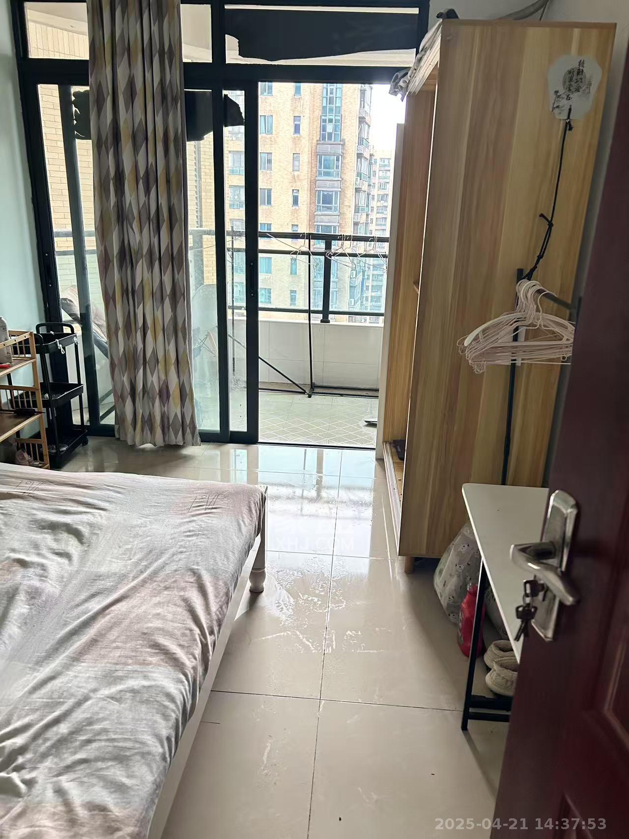 湘府9号  1室2厅1卫    700.0元/月 湘府9号  1室2厅1卫    700.0元/月室内图