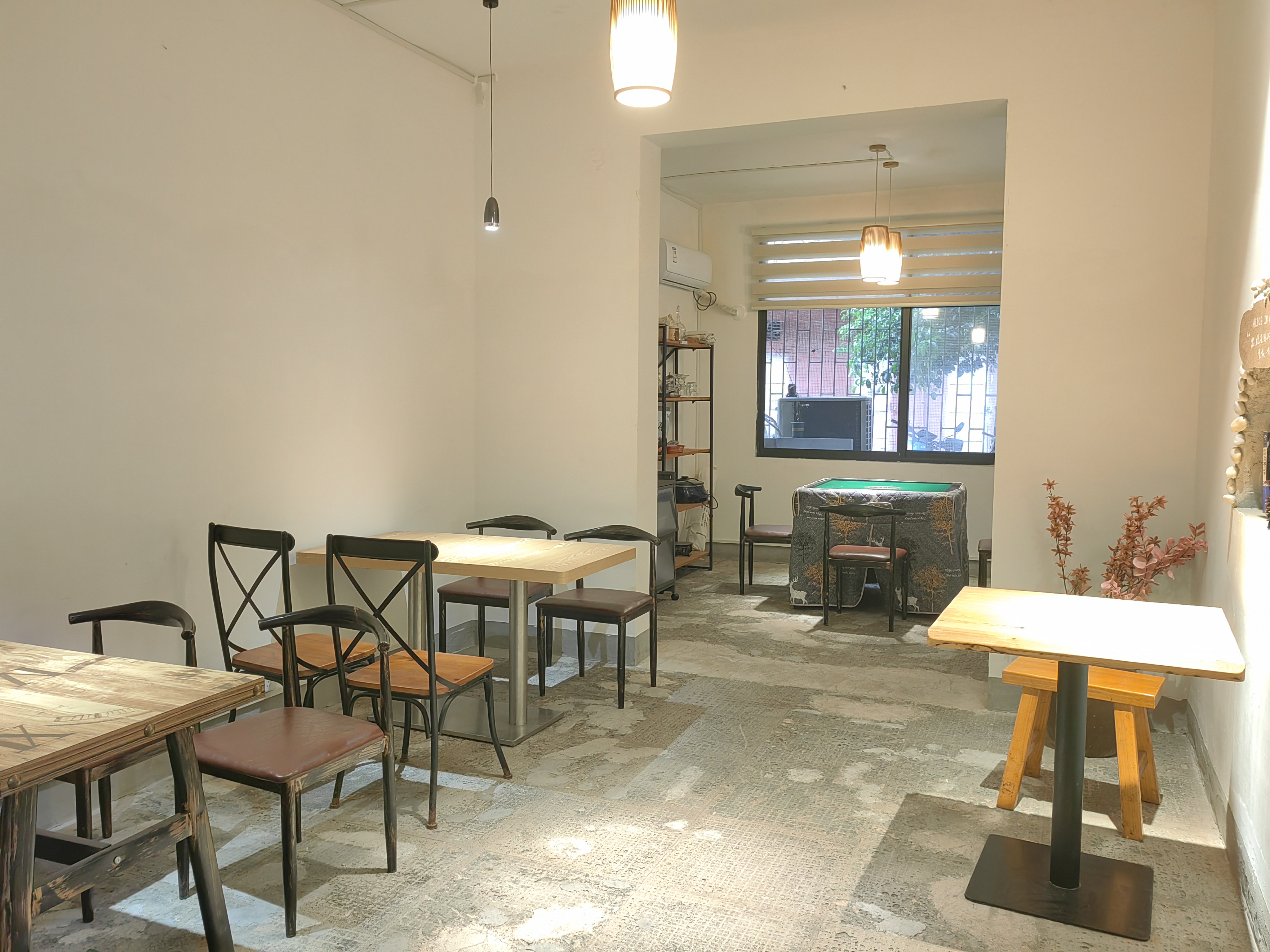 盐业副食小区 2室2厅1卫 58.0万 盐业副食小区 2室2厅1卫 58.0万客厅