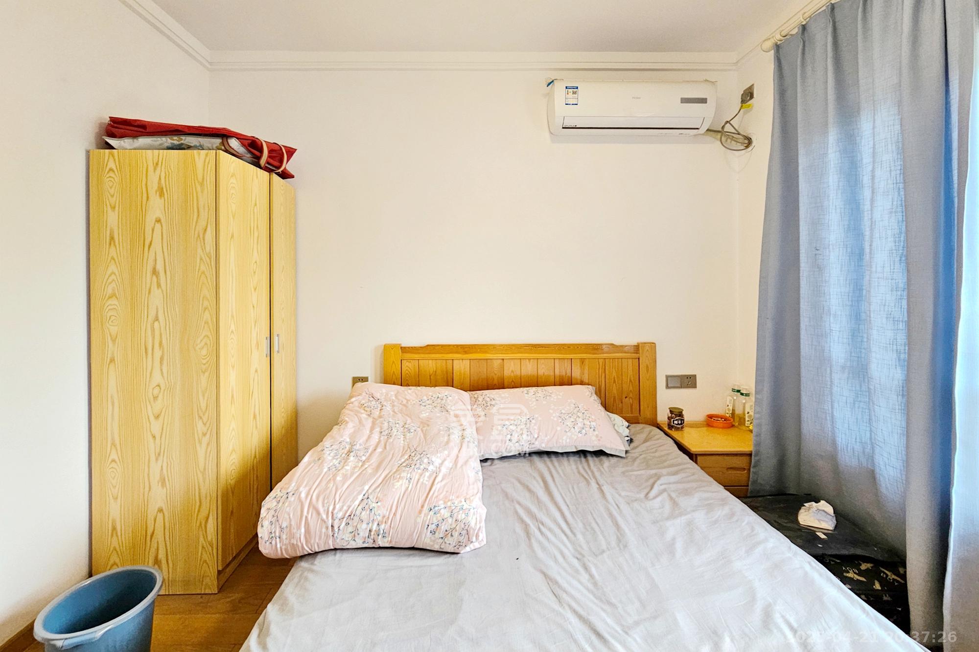 阳光城尚东湾蓝莓苑 3室2厅1卫 92.0万 阳光城尚东湾蓝莓苑 3室2厅1卫 92.0万卧室