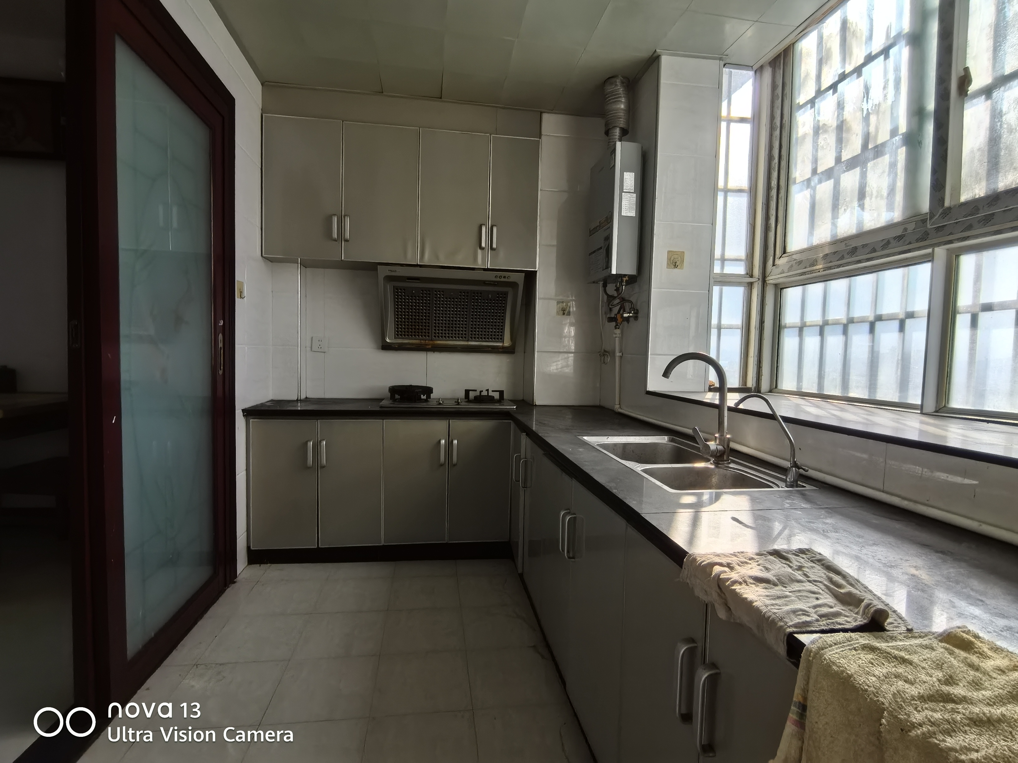 湘中园 1室0厅0卫 58.8万 湘中园 1室0厅0卫 58.8万客厅