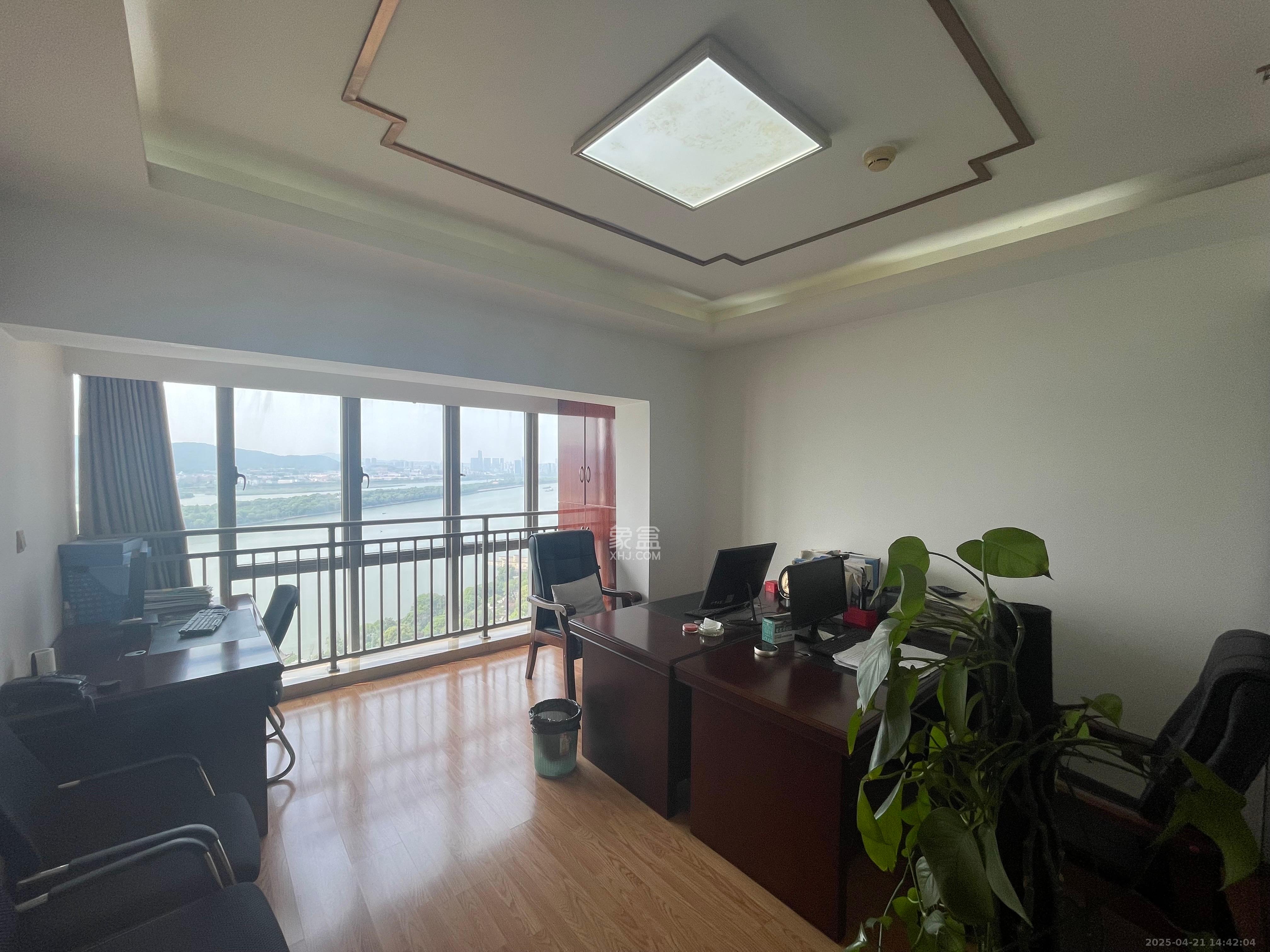 保利国际广场 1室0厅0卫 20000.0元/月 保利国际广场 1室0厅0卫 20000.0元/月室内图