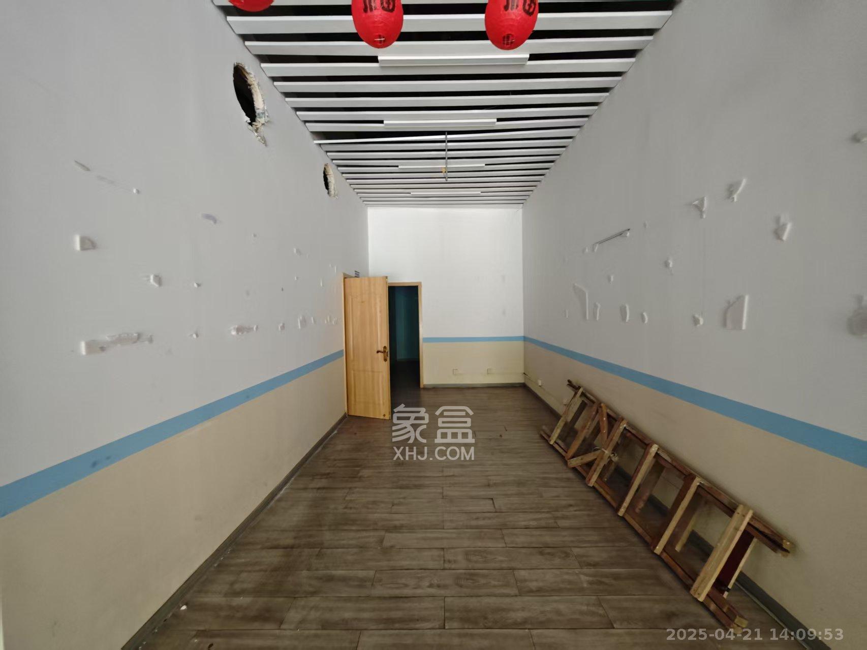 柠檬丽都   240.0㎡      8400.0元/月室内图