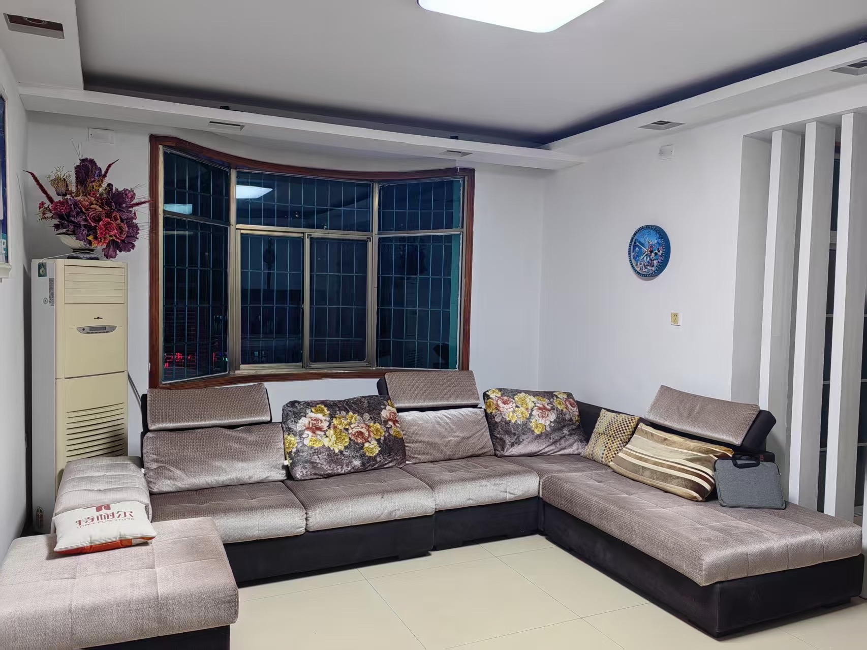 金谷市场  3室2厅1卫    1000.0元/月