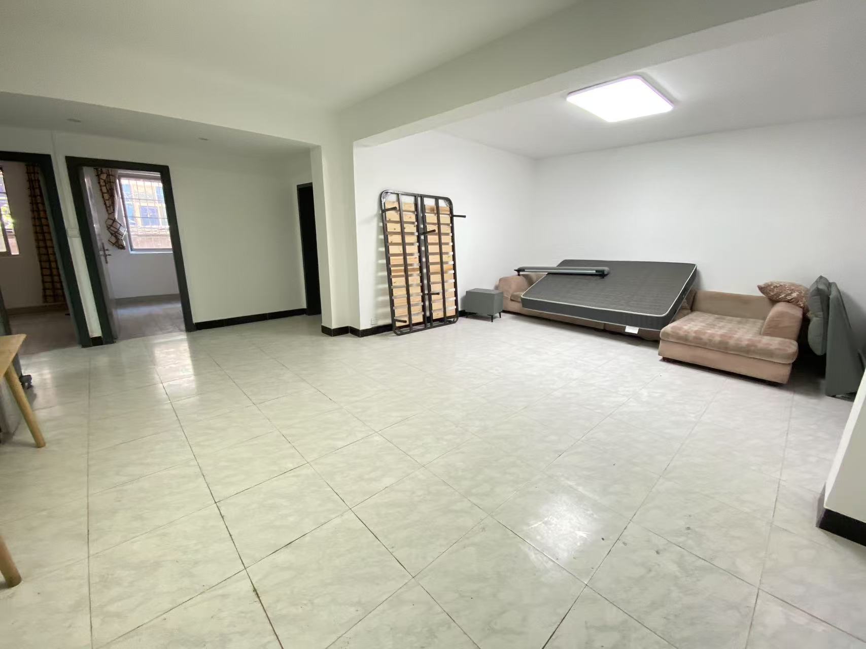 侨诚花园 4室2厅1卫 2500.0元/月 侨诚花园 4室2厅1卫 2500.0元/月户型图