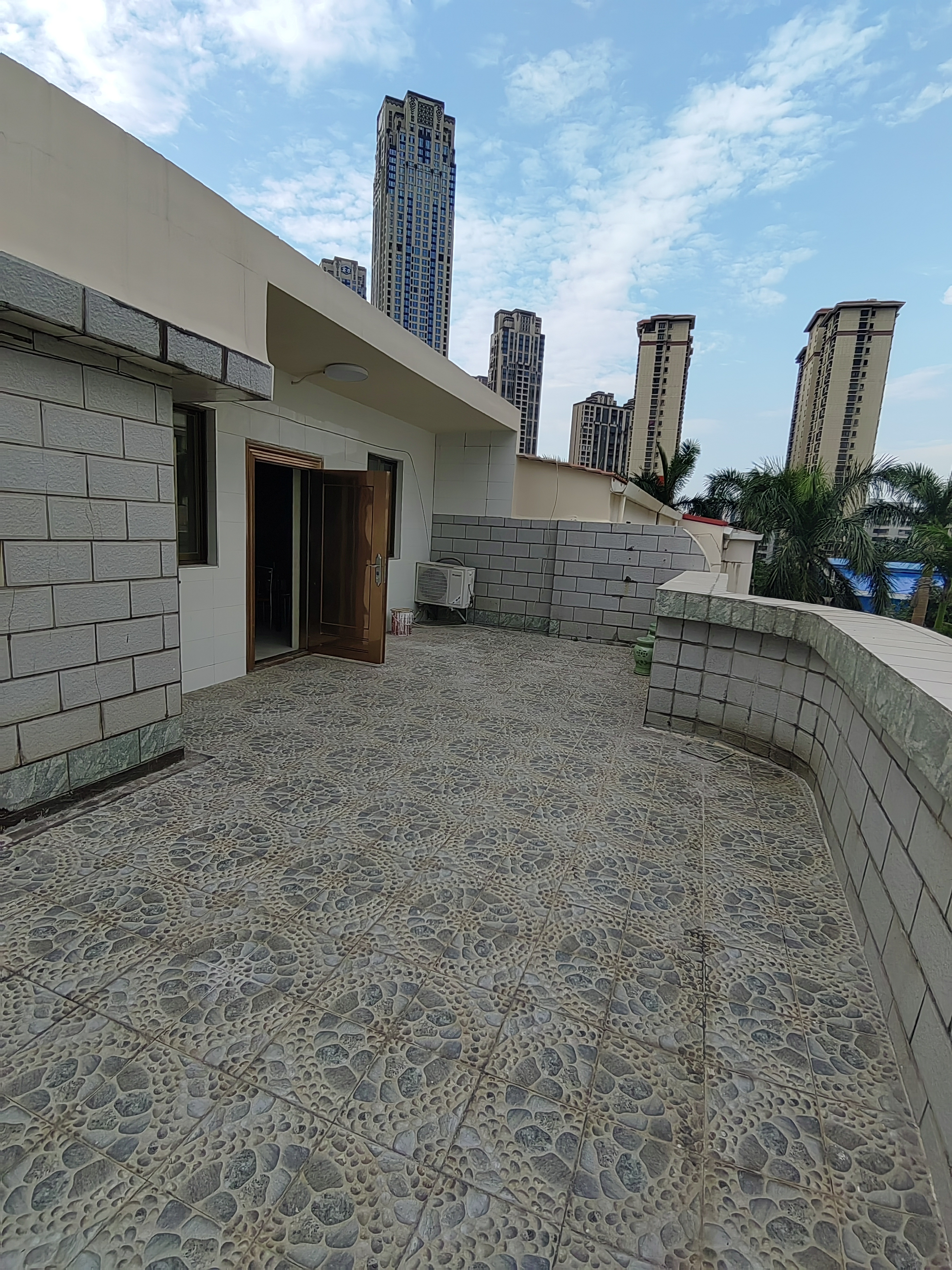 嘉安园别墅 10室4厅4卫 10000.0元/月 嘉安园别墅 10室4厅4卫 10000.0元/月室内图