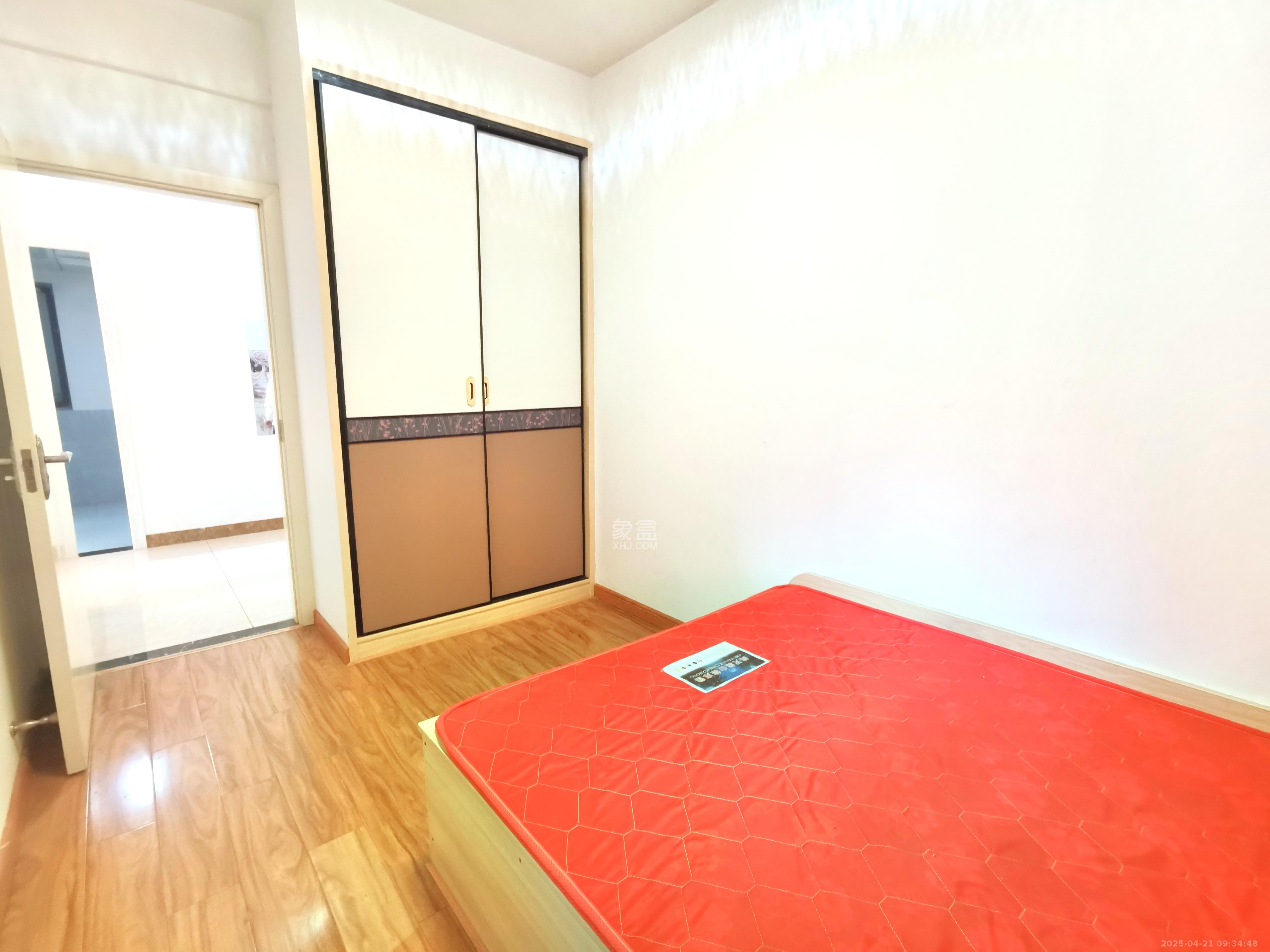 山语城三期  3室2厅1卫   1800.00元/月室内图