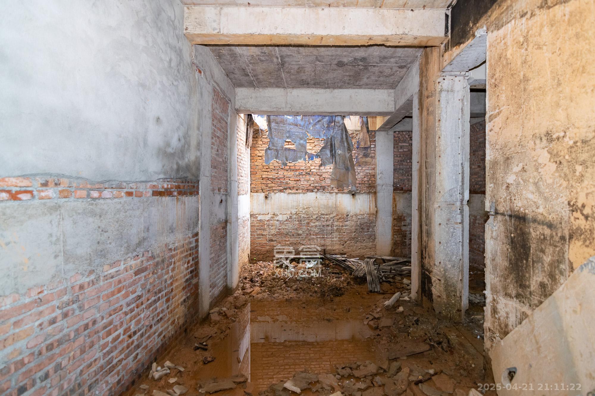 金地三千府(金地湖山樾、金地自在城) 6室3厅4卫 368.0万 金地三千府(金地湖山樾、金地自在城) 6室3厅4卫 368.0万其他