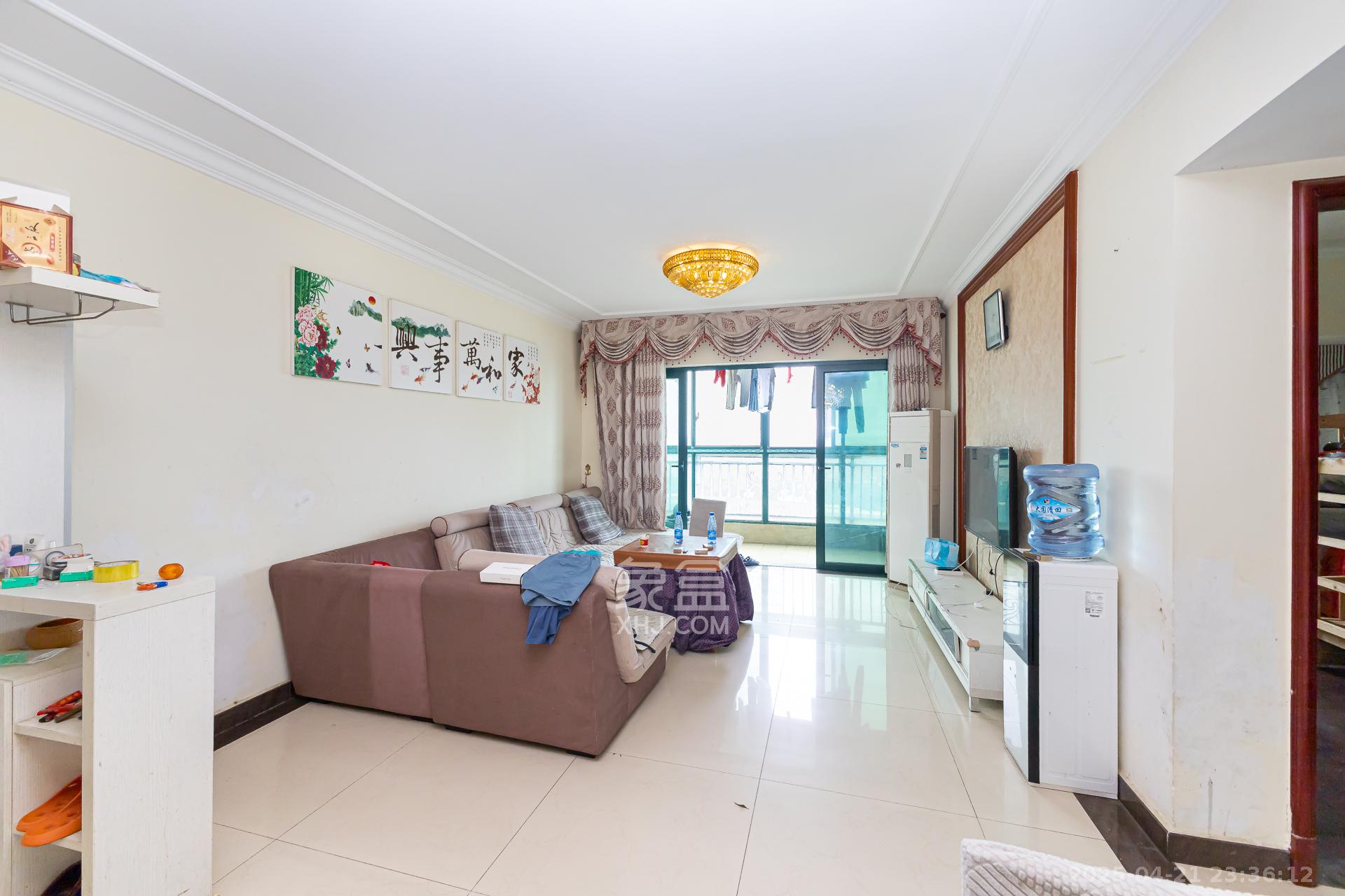 恒大名都 3室2厅1卫 65.0万 恒大名都 3室2厅1卫 65.0万客厅