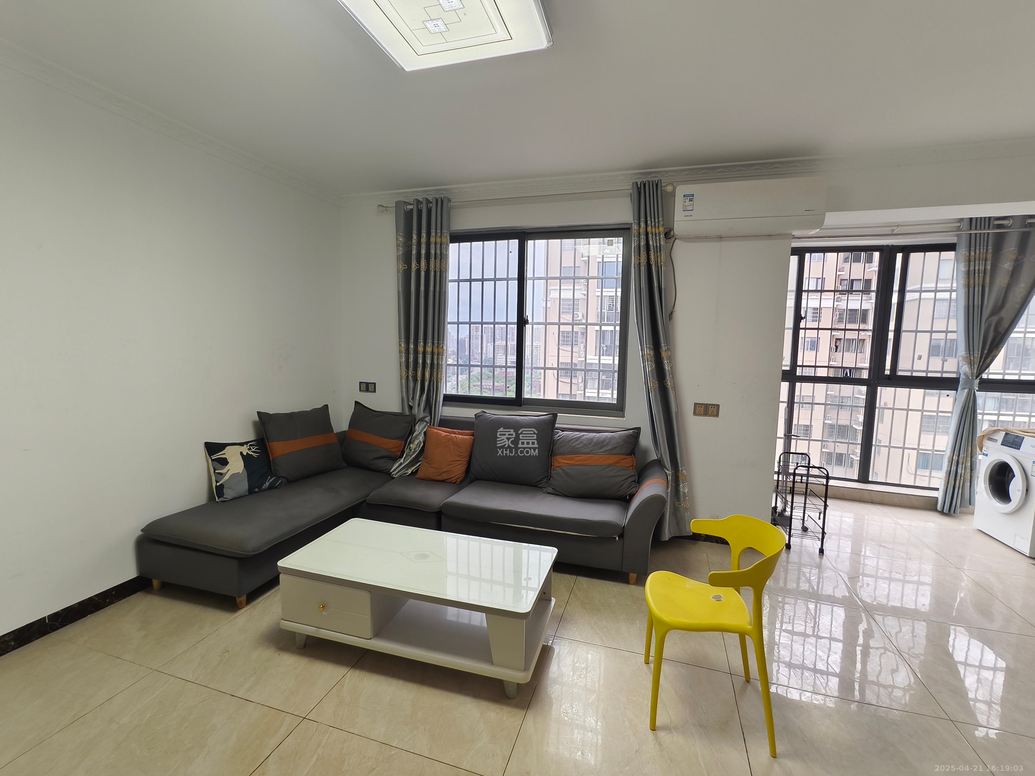 汇景豪庭  2室1厅0卫    2500.0元/月 汇景豪庭  2室1厅0卫    2500.0元/月室内图